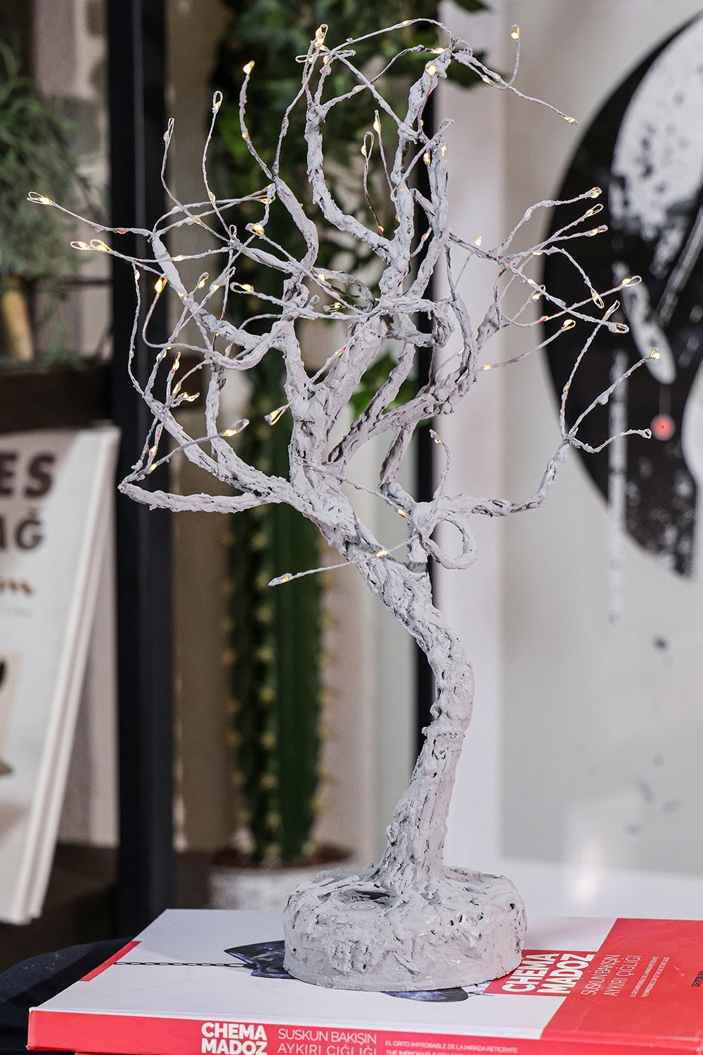 Arete Design by Egemen Umut Şen-Beton Ağaç-Heykel-1-Milagron.com