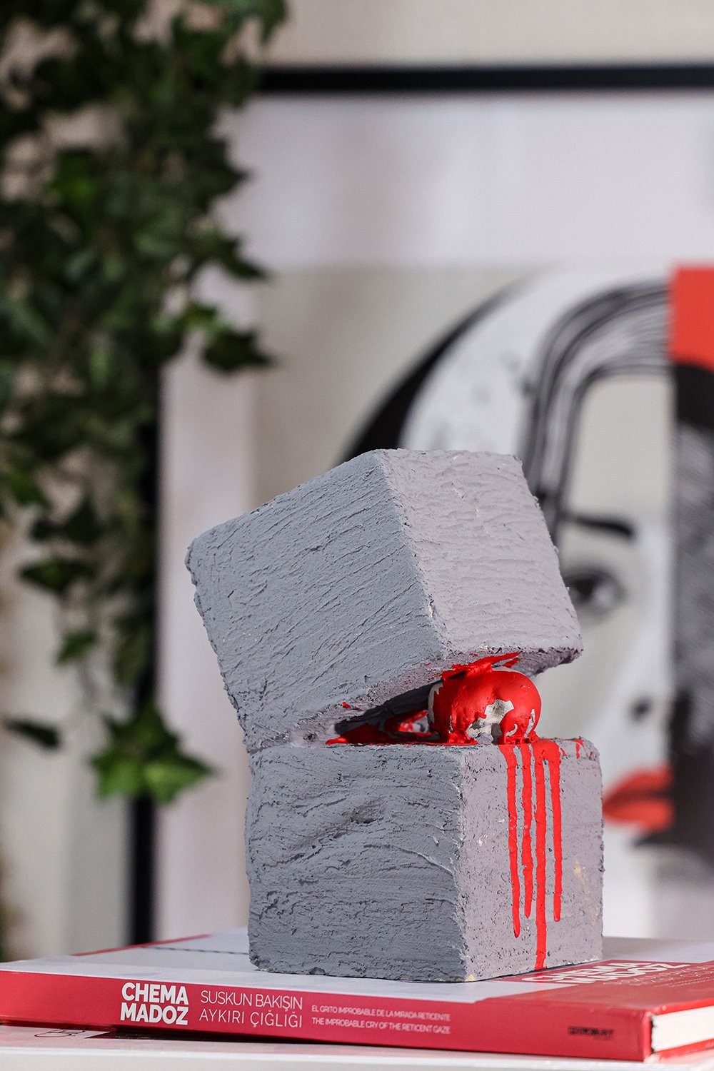 Arete Design by Egemen Umut Şen-Ezil"me" Beton Heykel-Heykel-1-Milagron.com