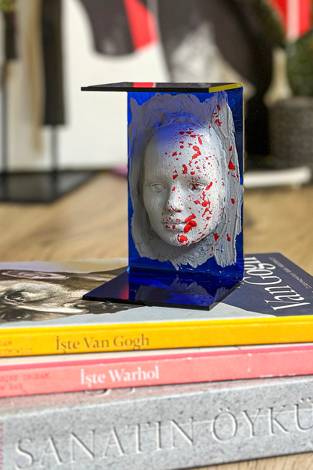 Arete Design by Egemen Umut Şen-Mavi Mask-Heykel-1-Milagron.com