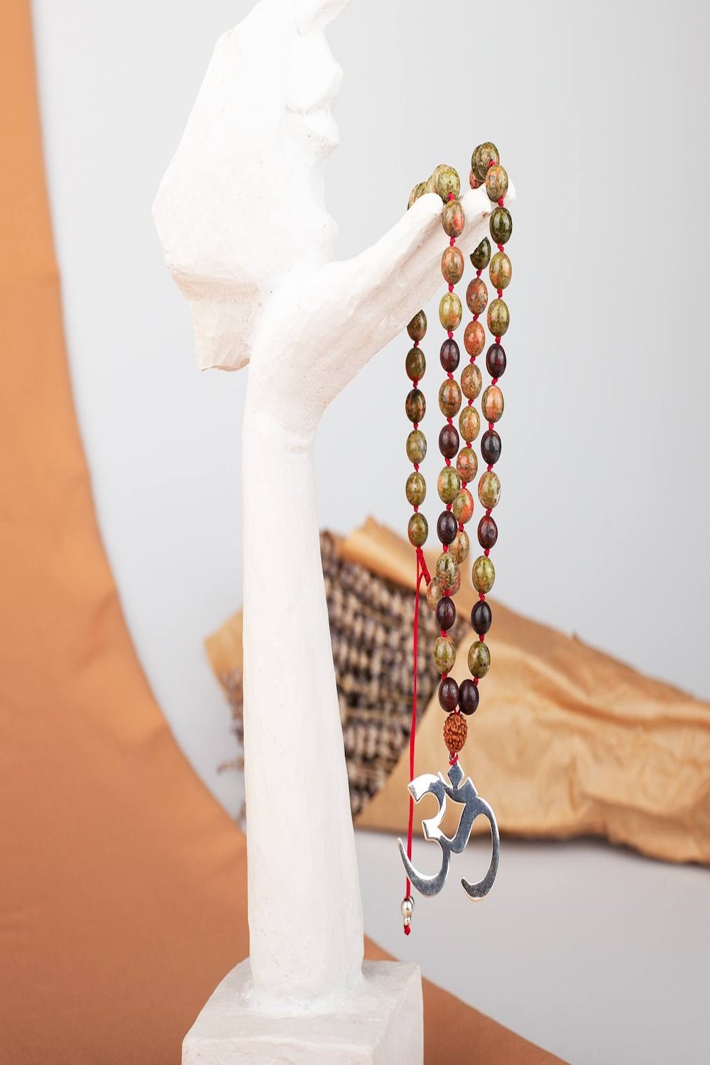 Arven’s World by Aylin Işıklı-54'lü Meditasyon Mala Kolye-Kolye-3-Milagron.com