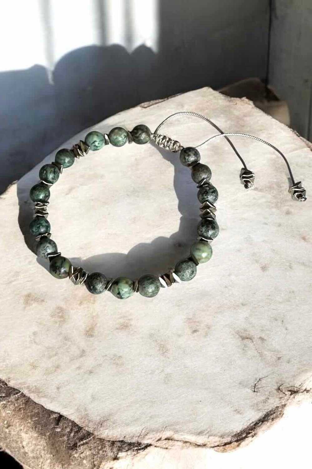 Arven’s World by Aylin Işıklı-Afrika Turkuazı / Hematit Bileklik-Bileklik-2-Milagron.com