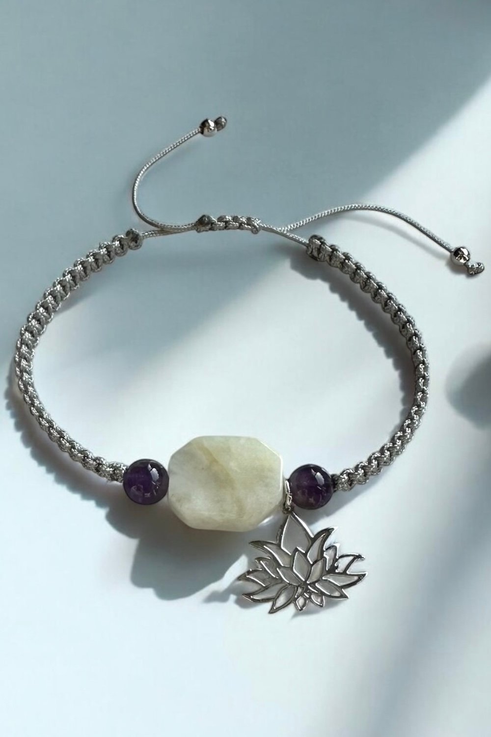 Arven’s World by Aylin Işıklı-Ay Taşı Bileklik-Bileklik-1-Milagron.com