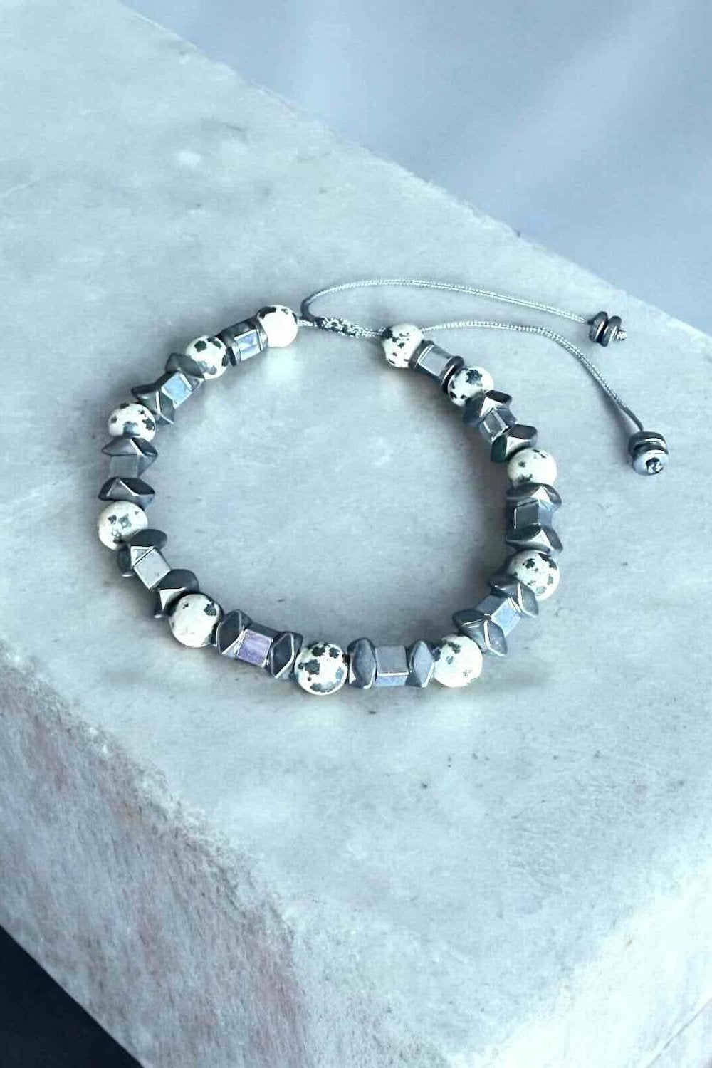 Arven’s World by Aylin Işıklı-Benekli Jasper / Hematit-Bileklik-1-Milagron.com