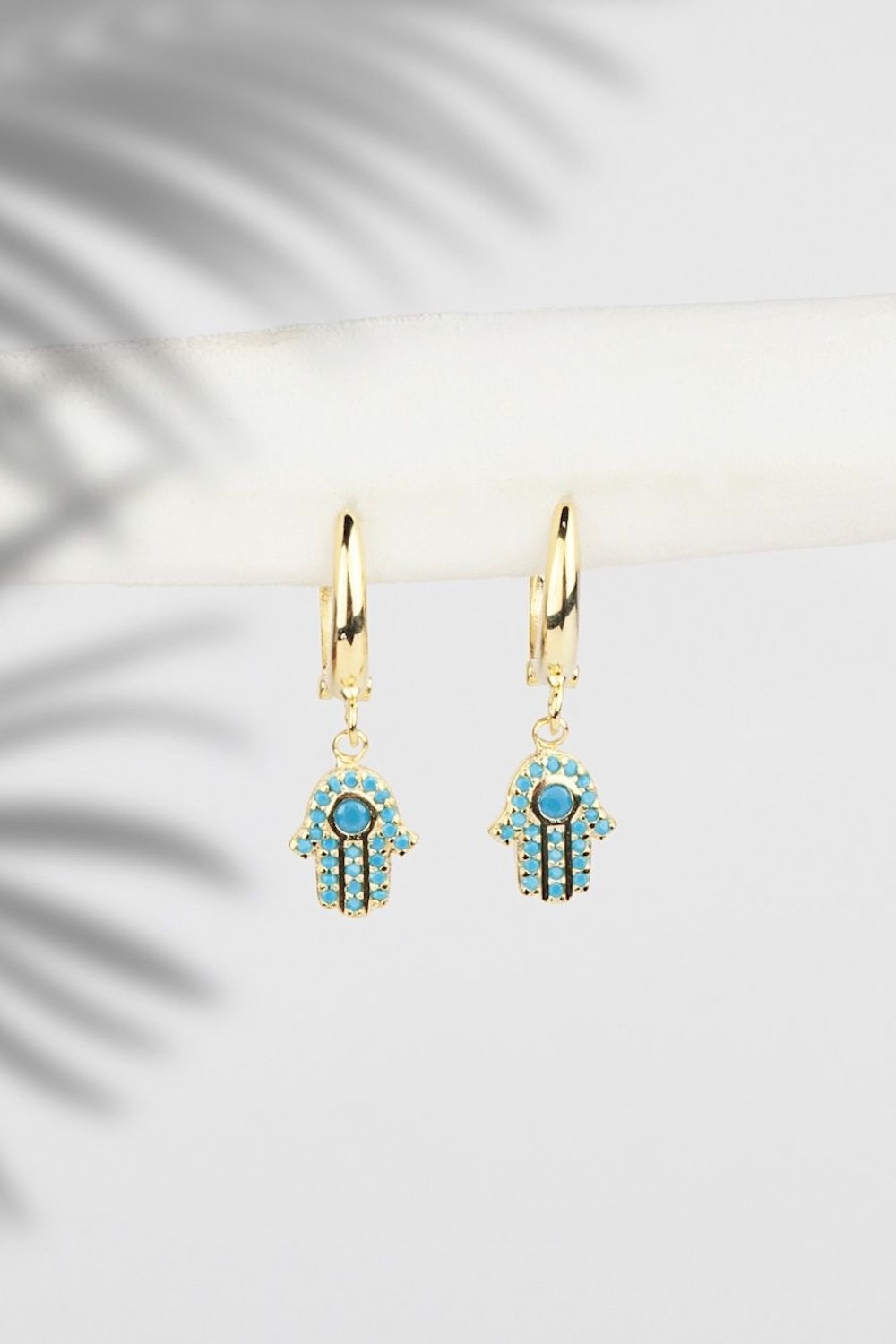 Arven’s World by Aylin Işıklı-Hamsa Gold Küpe-Küpe-2-Milagron.com