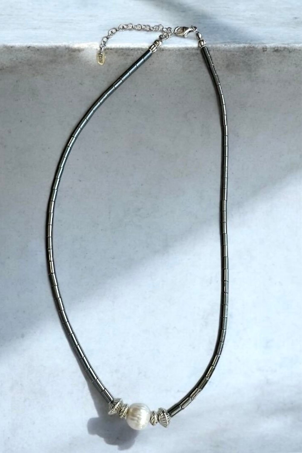 Arven’s World by Aylin Işıklı-Hematit / İ̇nci Kolye-Kolye-1-Milagron.com