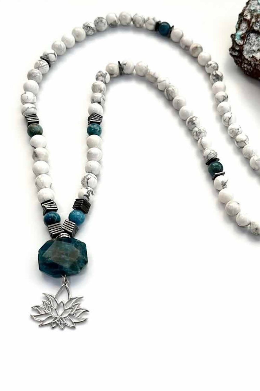 Arven’s World by Aylin Işıklı-Huzur Ve Saki̇nli̇k Mala Kolye-Kolye-1-Milagron.com