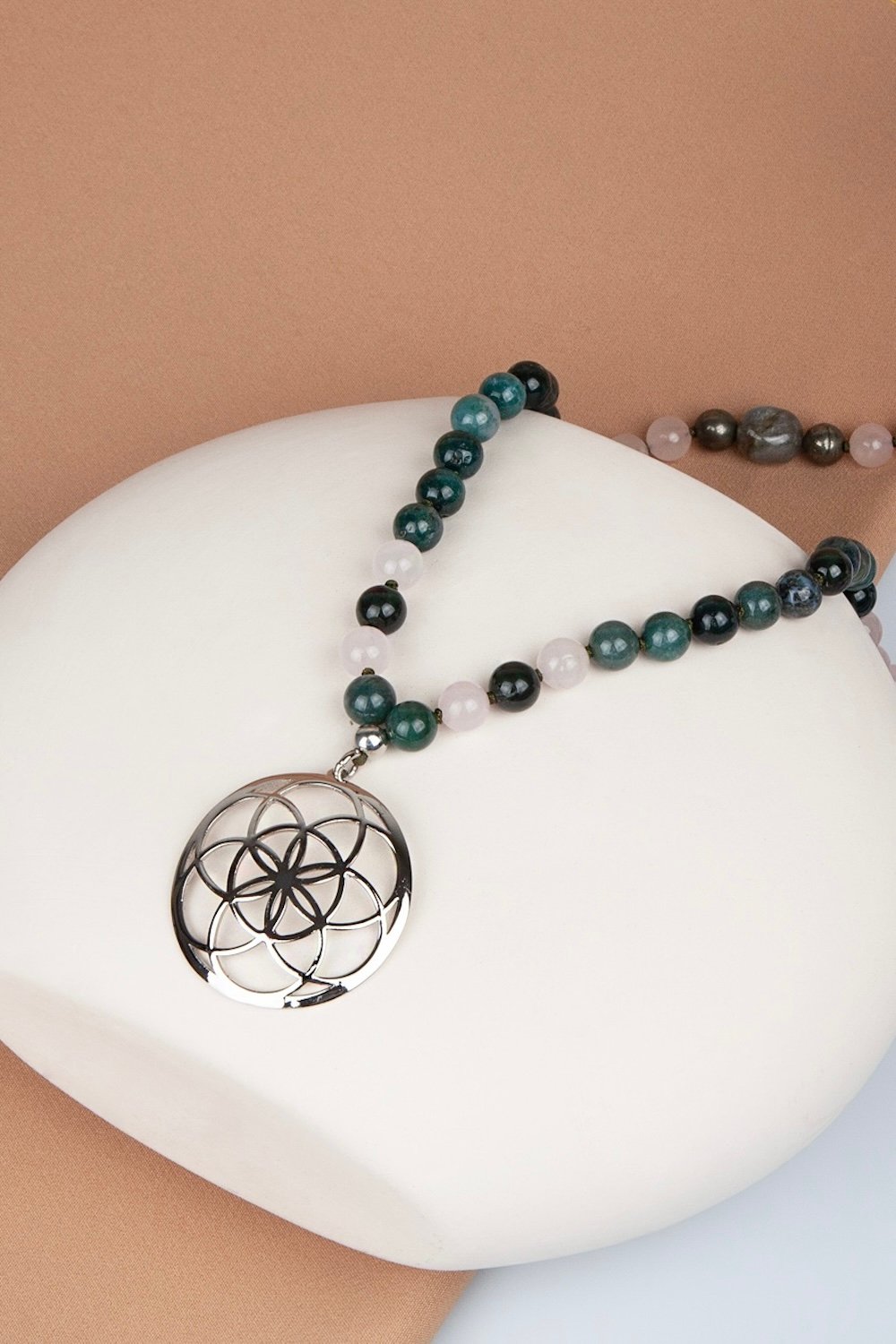 Arven’s World by Aylin Işıklı-İçsel Bi̇lgeli̇k Mala Kolye-Kolye-1-Milagron.com