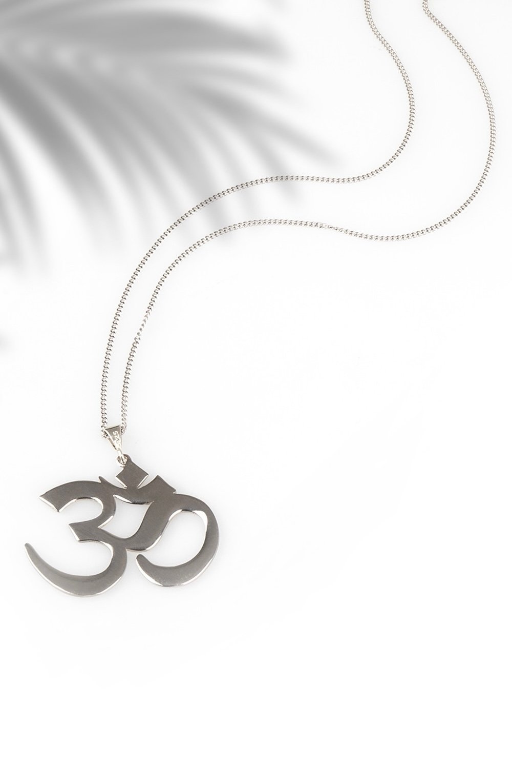 Arven’s World by Aylin Işıklı-Om Sembol Kolye-Kolye-1-Milagron.com