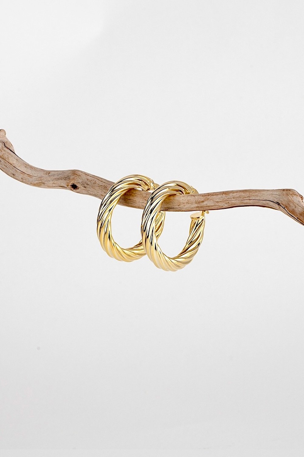 Arven’s World by Aylin Işıklı-Pera Gold Küpe-Küpe-3-Milagron.com