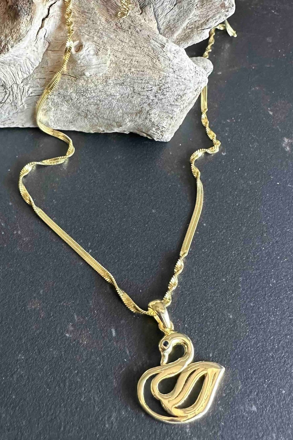 Arven’s World by Aylin Işıklı-Swan Gold Kolye-Kolye-2-Milagron.com