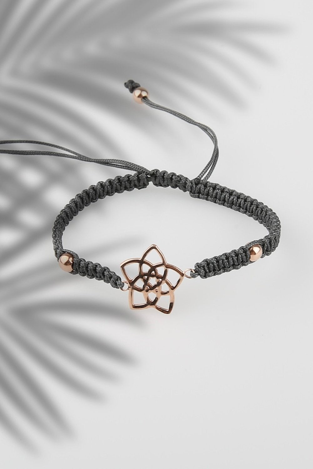 Arven’s World by Aylin Işıklı-Venüs Çi̇çeği̇ Bi̇lekli̇k-Bileklik-4-Milagron.com