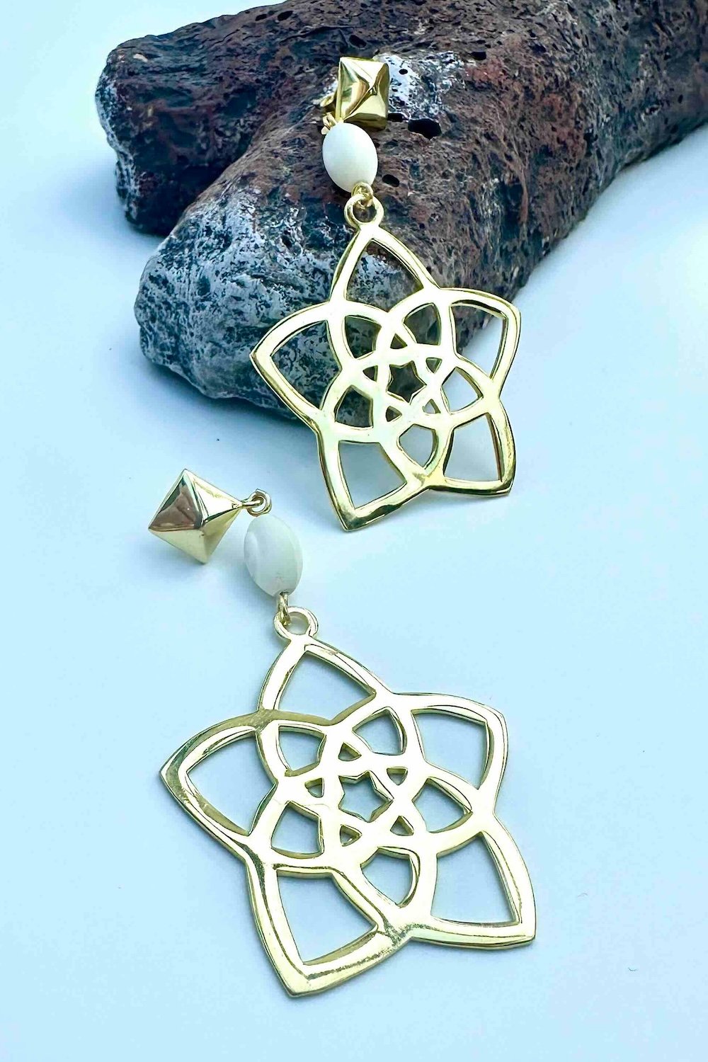 Arven’s World by Aylin Işıklı-Venüs Çiçeği Küpe-Küpe-2-Milagron.com