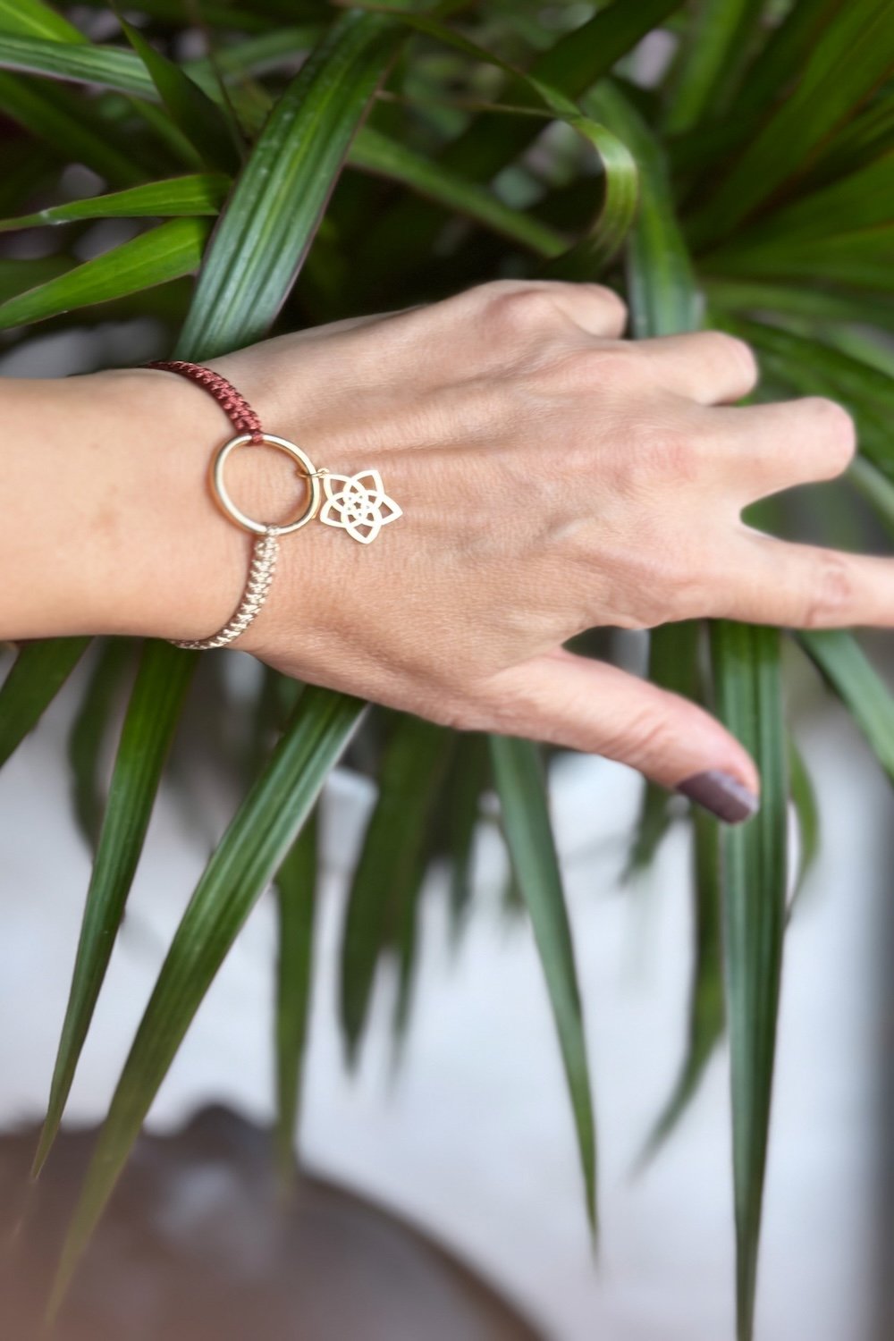 Arven’s World by Aylin Işıklı-Venüs Çi̇çeği̇ Örme Bi̇lekli̇k-Bileklik-1-Milagron.com