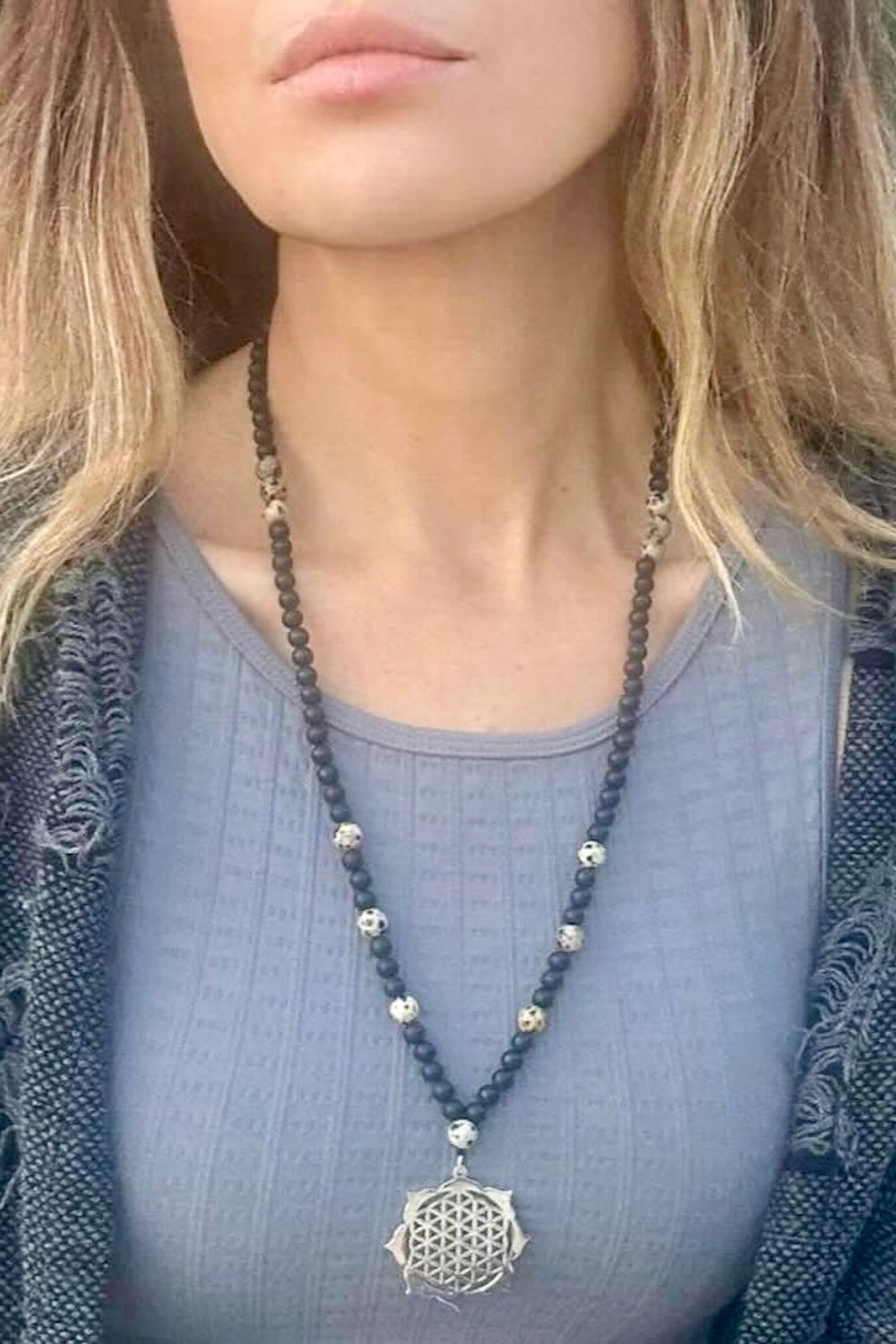 Arven’s World by Aylin Işıklı-Yaşam Çiçeği / Oniks Mala Kolye-Kolye-2-Milagron.com