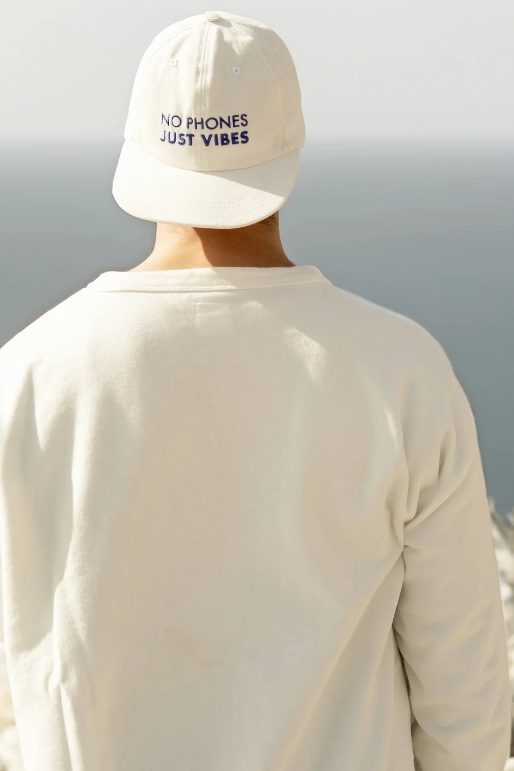 Assemblage Studios-No Phones Just Vibes Cap-Şapka-2-Milagron.com