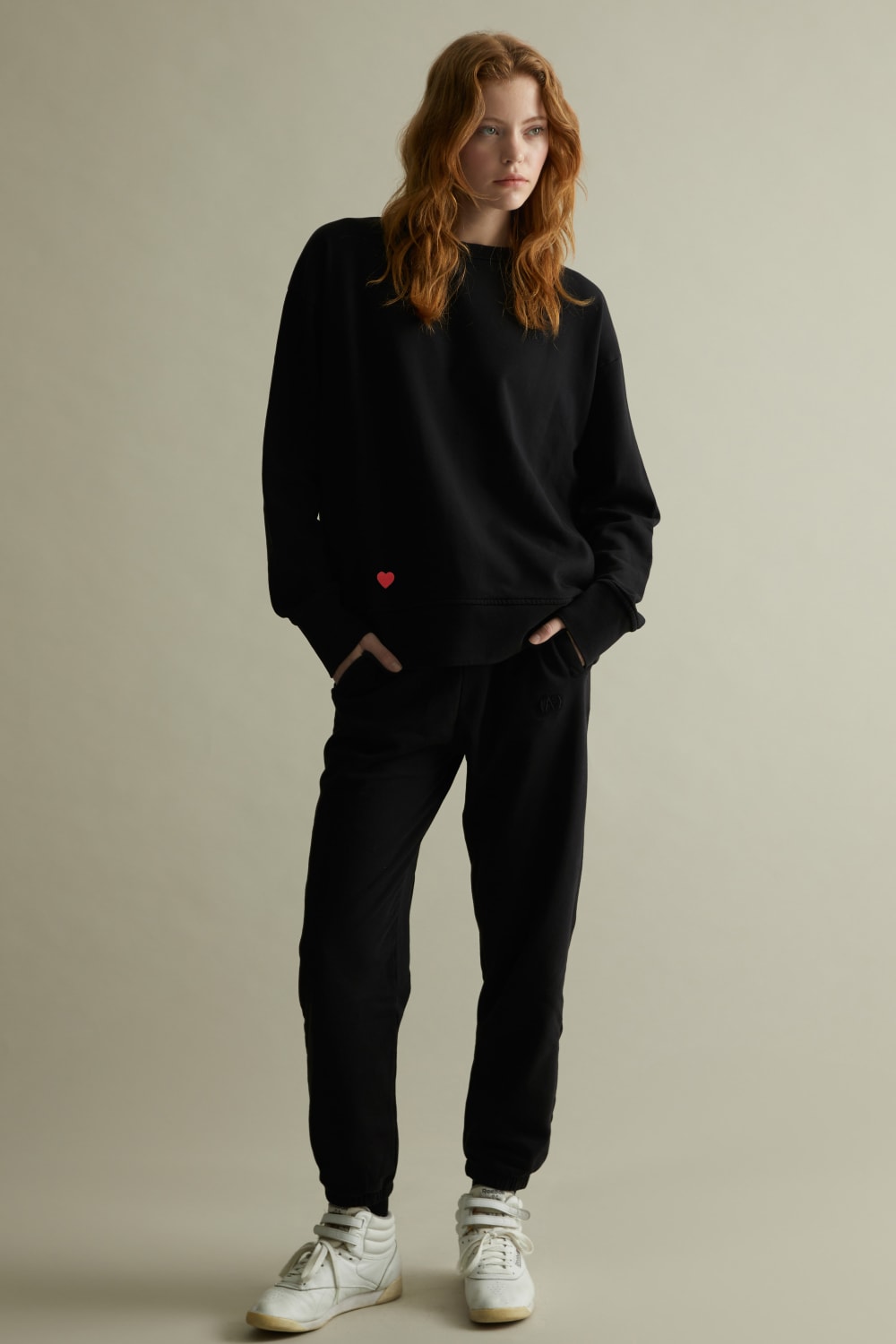 Assemblage Studios-Sweatshirt / Unisex -kalp Nakışlı-Sweatshirts & Hoodies-2-Milagron.com