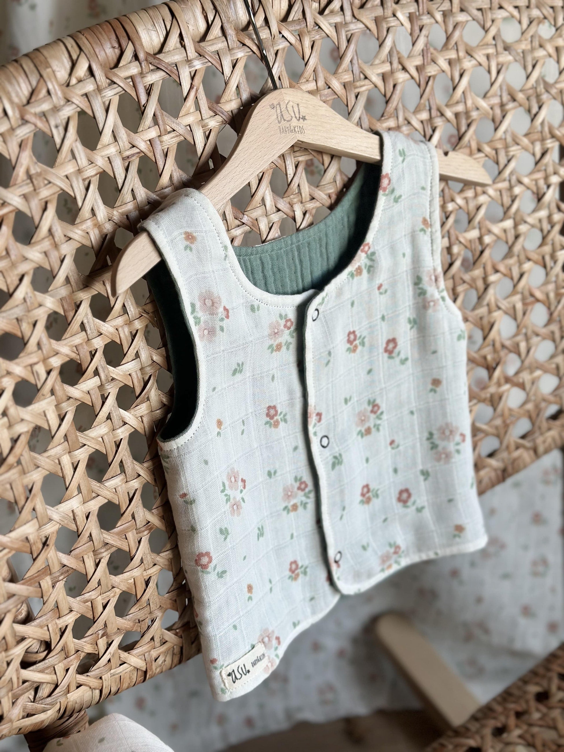 Asu Baby&Kids-Romantic Müslin Çift Taraflı Yelek-Yelek-1-Milagron.com