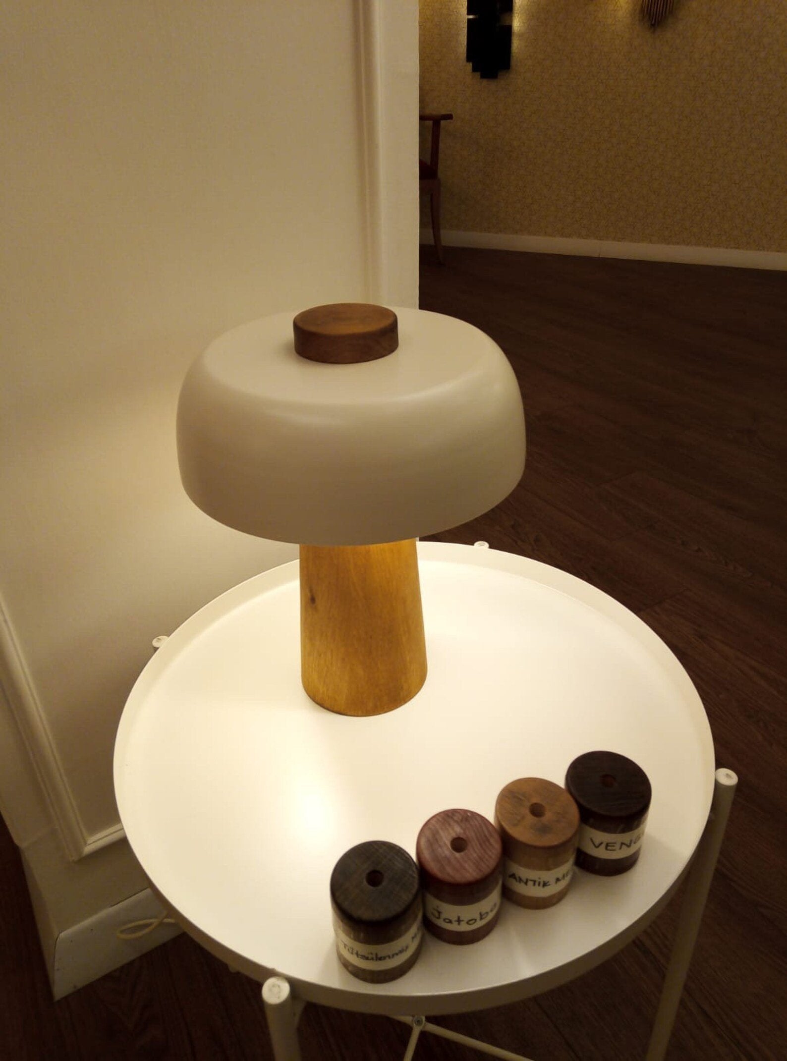 Atolye Store-Ahşap Mantar Masa Lambası Mat Siyah-Masa Lambası-6-Milagron.com