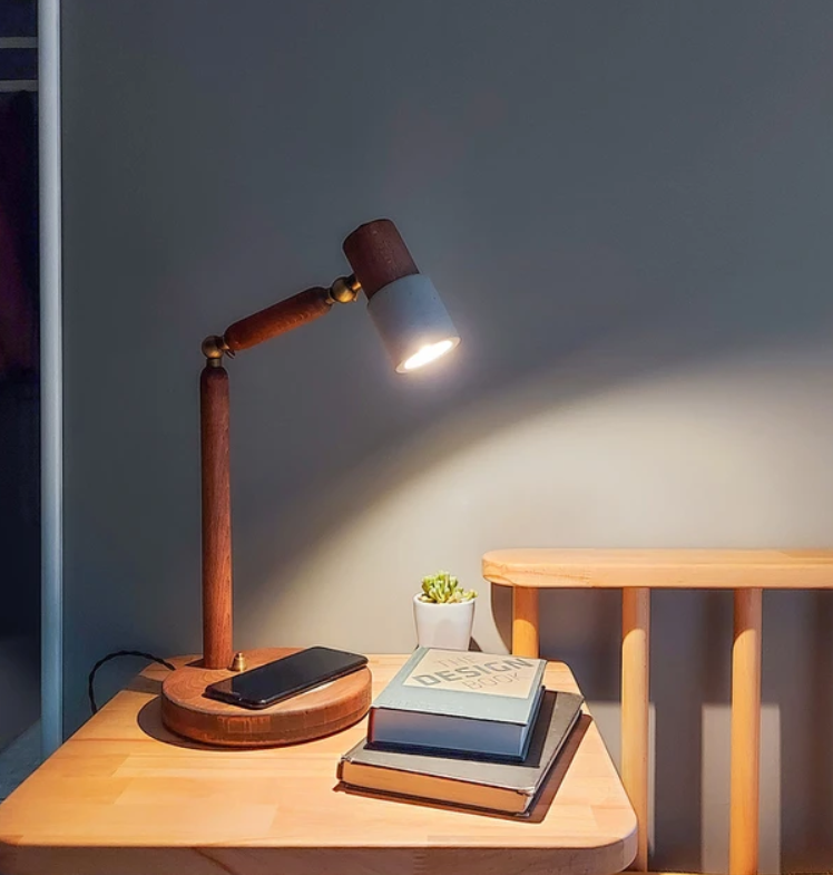 Atolye Store-Ahşap/Beton Temassız şarjlı Masa Lambası-Masa Lambası-3-Milagron.com