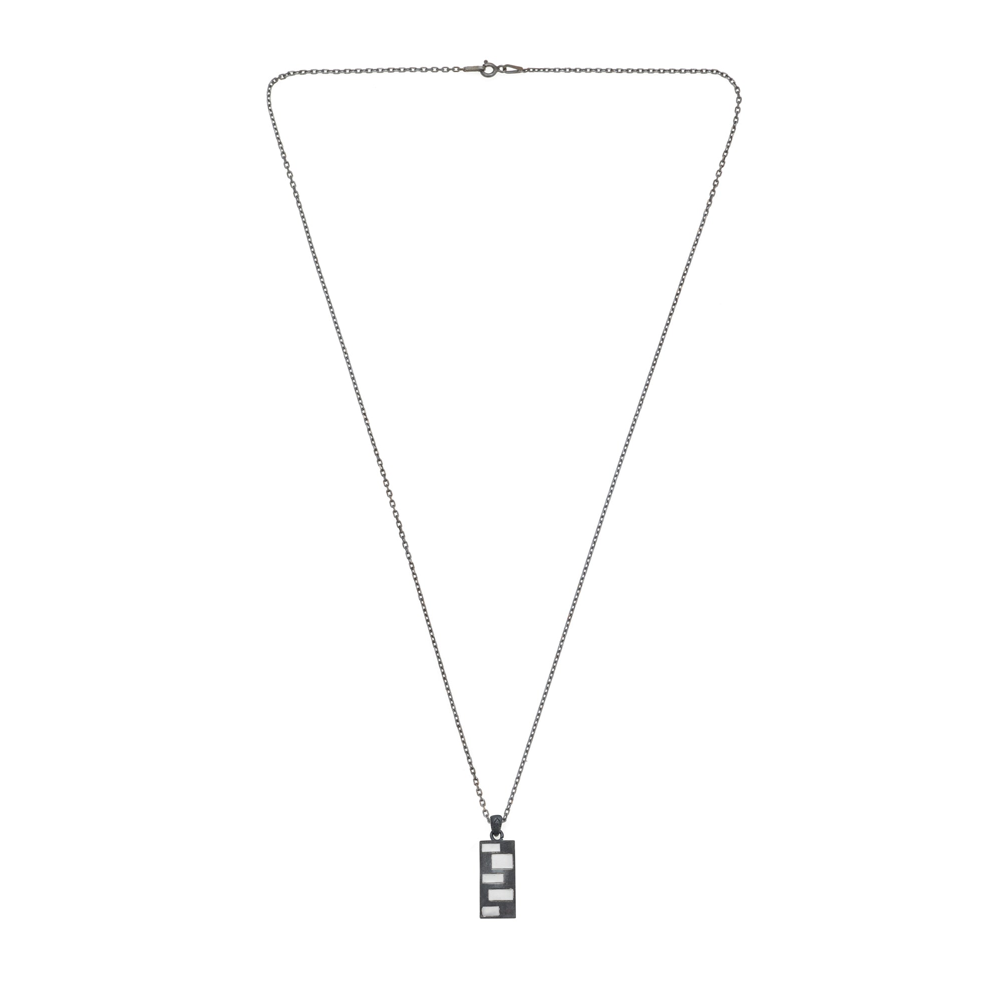 White Wall Necklace In Oxide