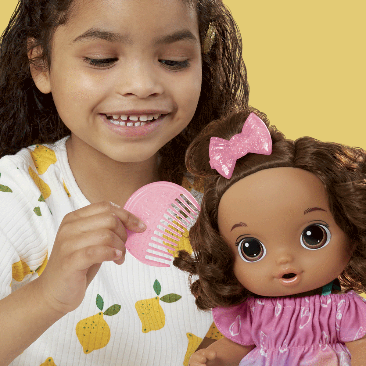 Baby Alive-Baby Alive Bebeğim Ile Eğlenceli Yudumlar Esmer +3 Yaş-Oyuncak Bebek ve Oyun Setleri-3-Milagron.com