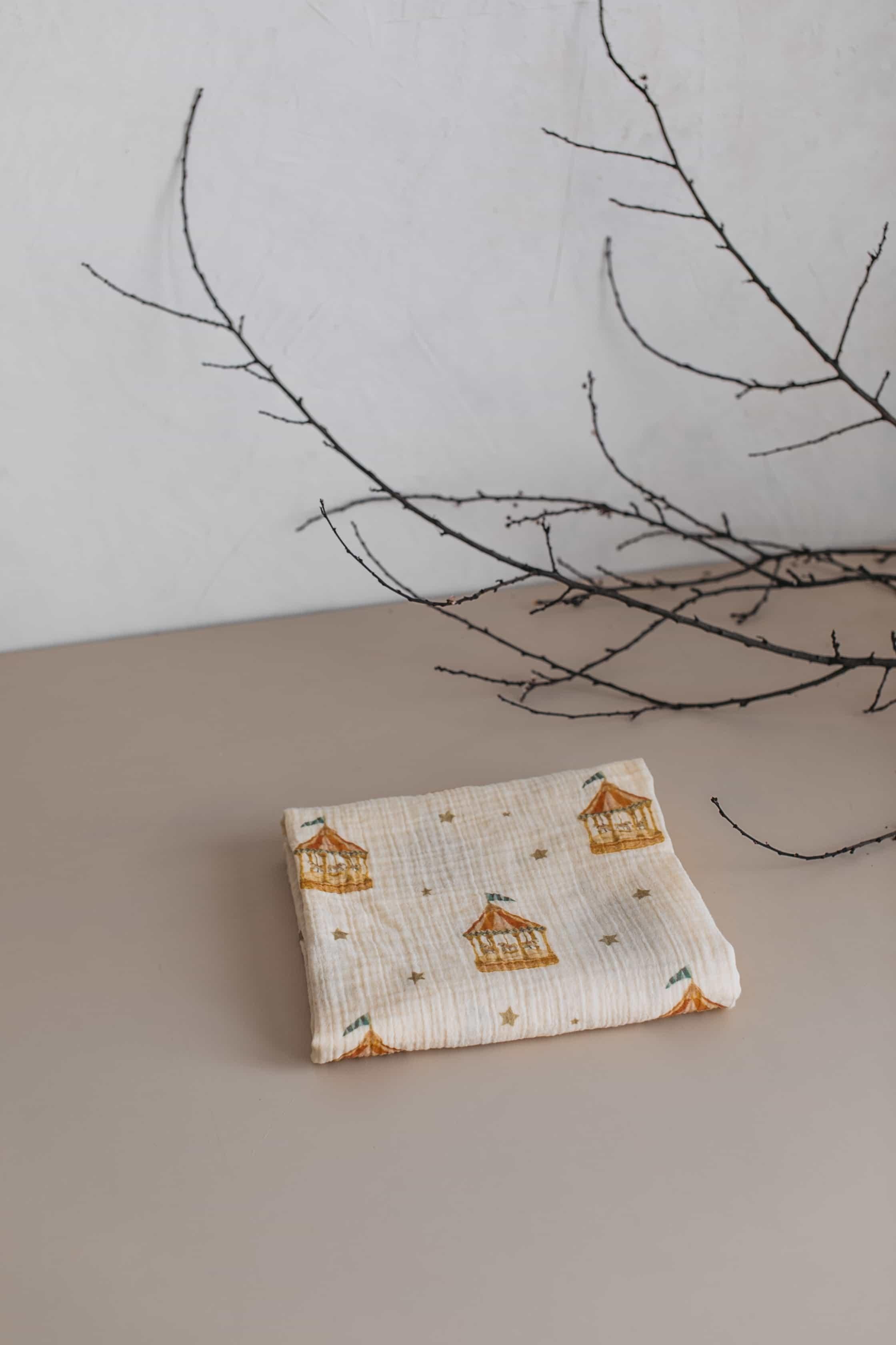 Babybek-Carousel Organik Müslin Örtü-Pike-2-Milagron.com