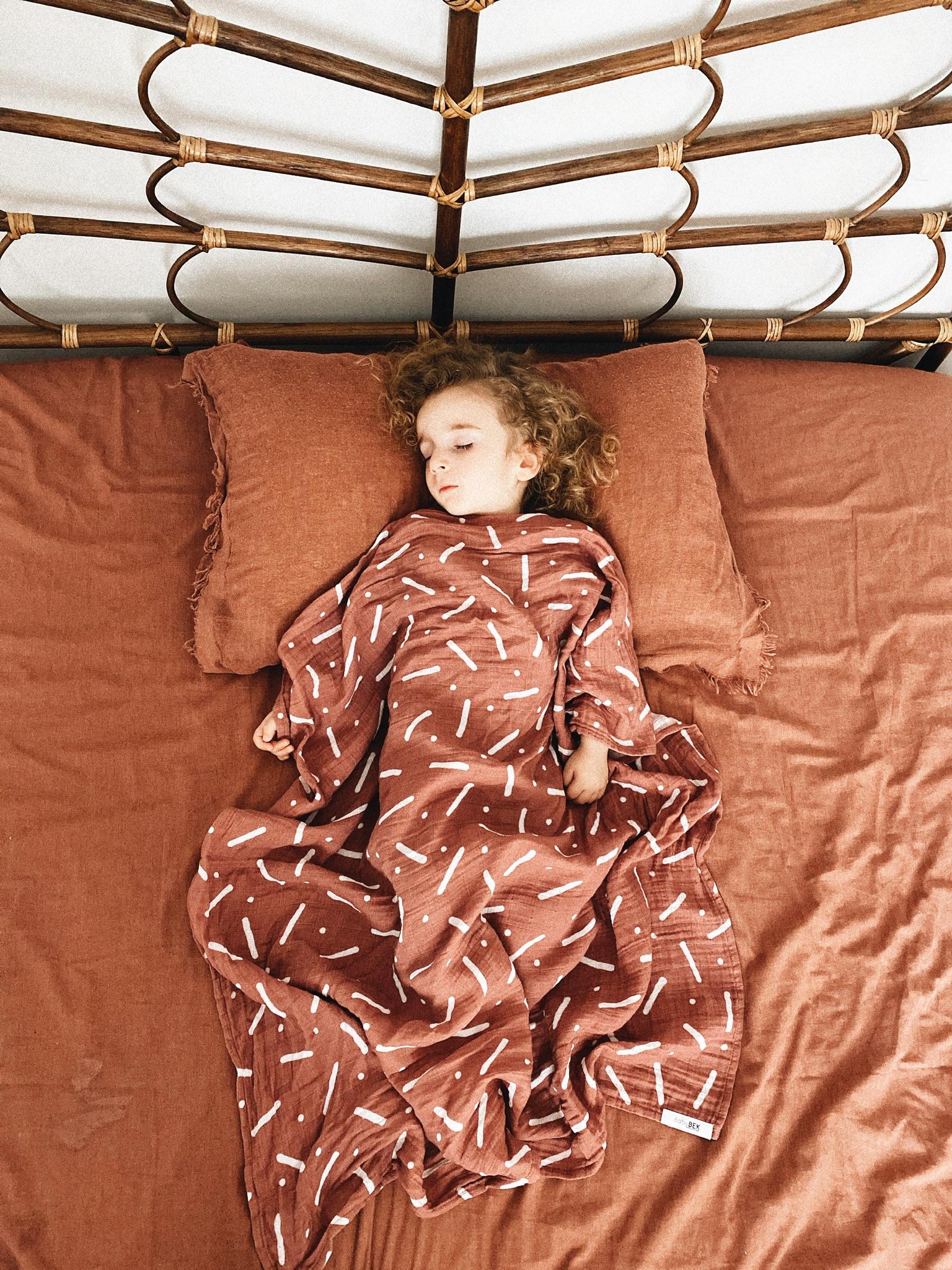 Babybek-Minimal Tarçın Müslin Örtü-Müslin Örtü-6-Milagron.com