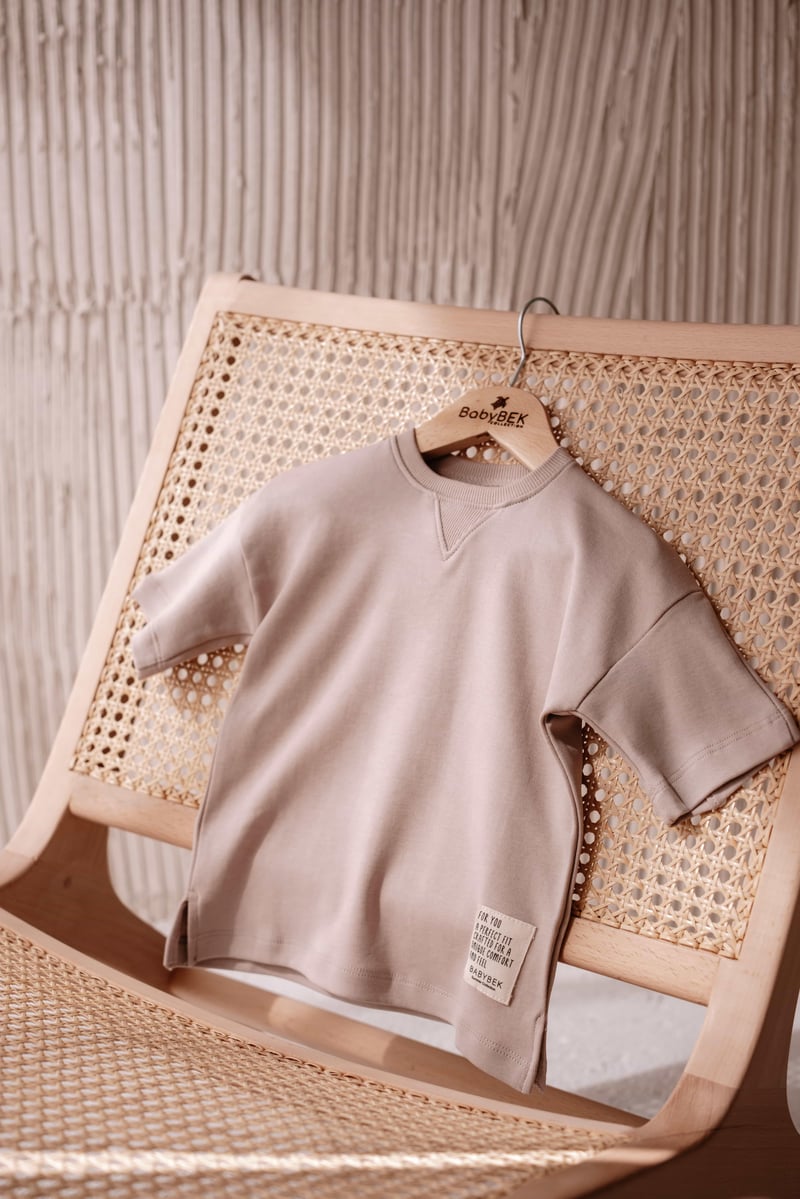 Babybek-Premium Oversize Unisex Çocuk Vizon T Shirt-T-Shirts-3-Milagron.com