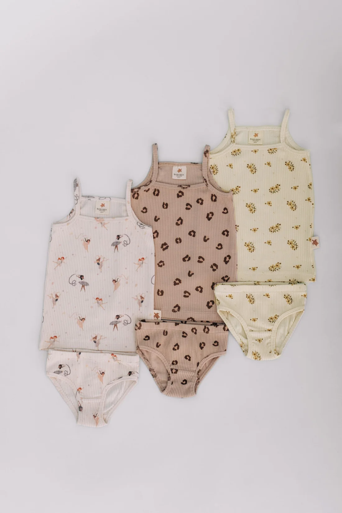 Babybek-Premium Pamuklu 6 Parça Kız Çocuk İç Çamaşırı Seti-İç Giyim Setleri-1-Milagron.com