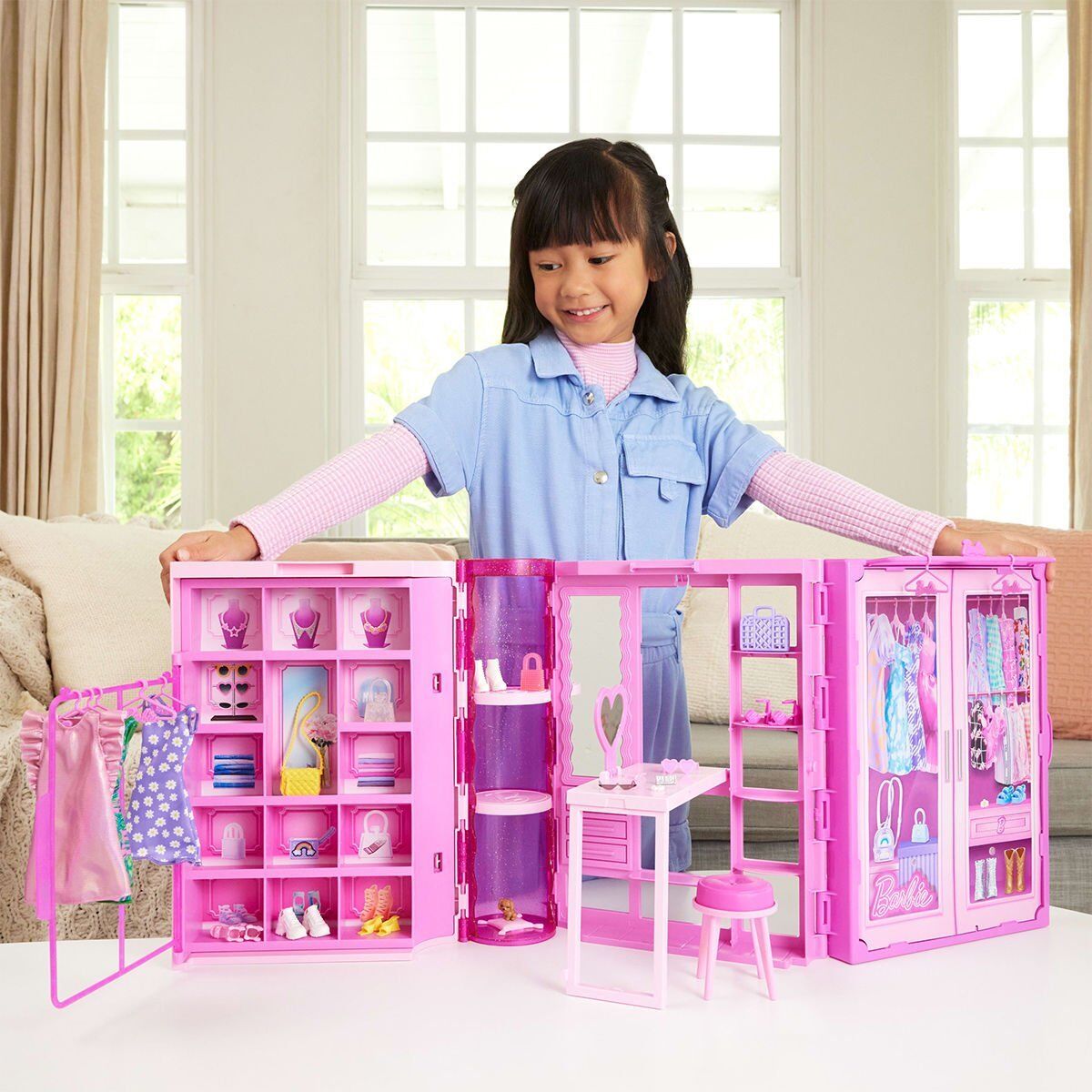 Hxd58 Barbie Ve Rüya Gardrobu