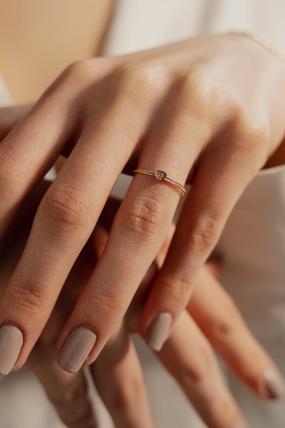 Başbuğ Mücevher-14 Ayar Altın Taşlı Minimal Kalp Yüzük-Yüzük-1-Milagron.com