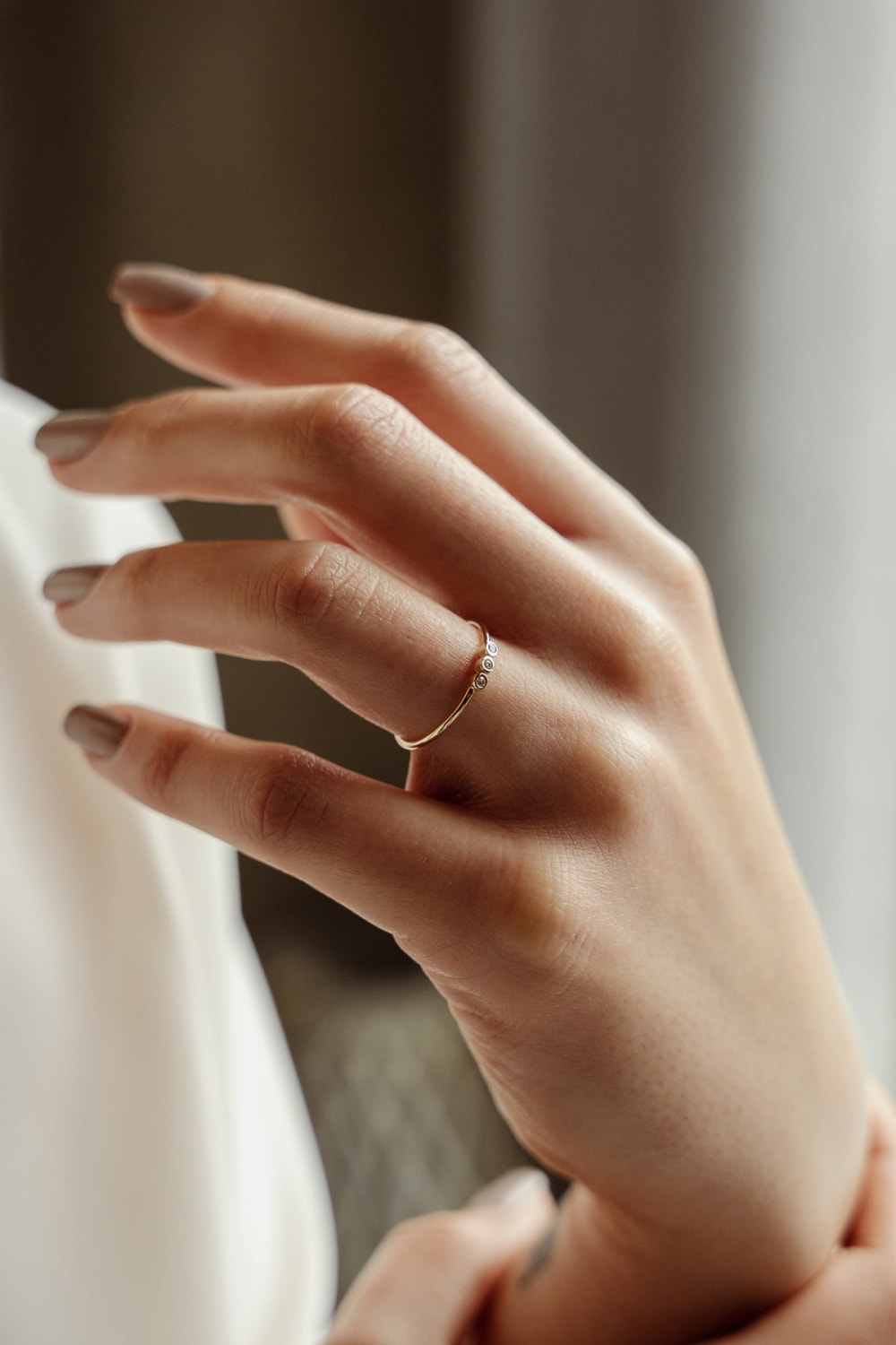 Başbuğ Mücevher-14 Ayar Altın Üç Taşlı Minimal Yüzük-Yüzük-2-Milagron.com