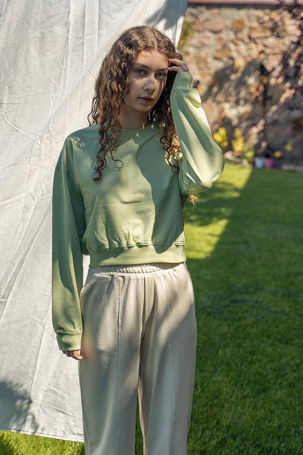 Bed and Beyond-Crop Sweatshirt - Yeşil-Sweatshirts & Hoodies-1-Milagron.com