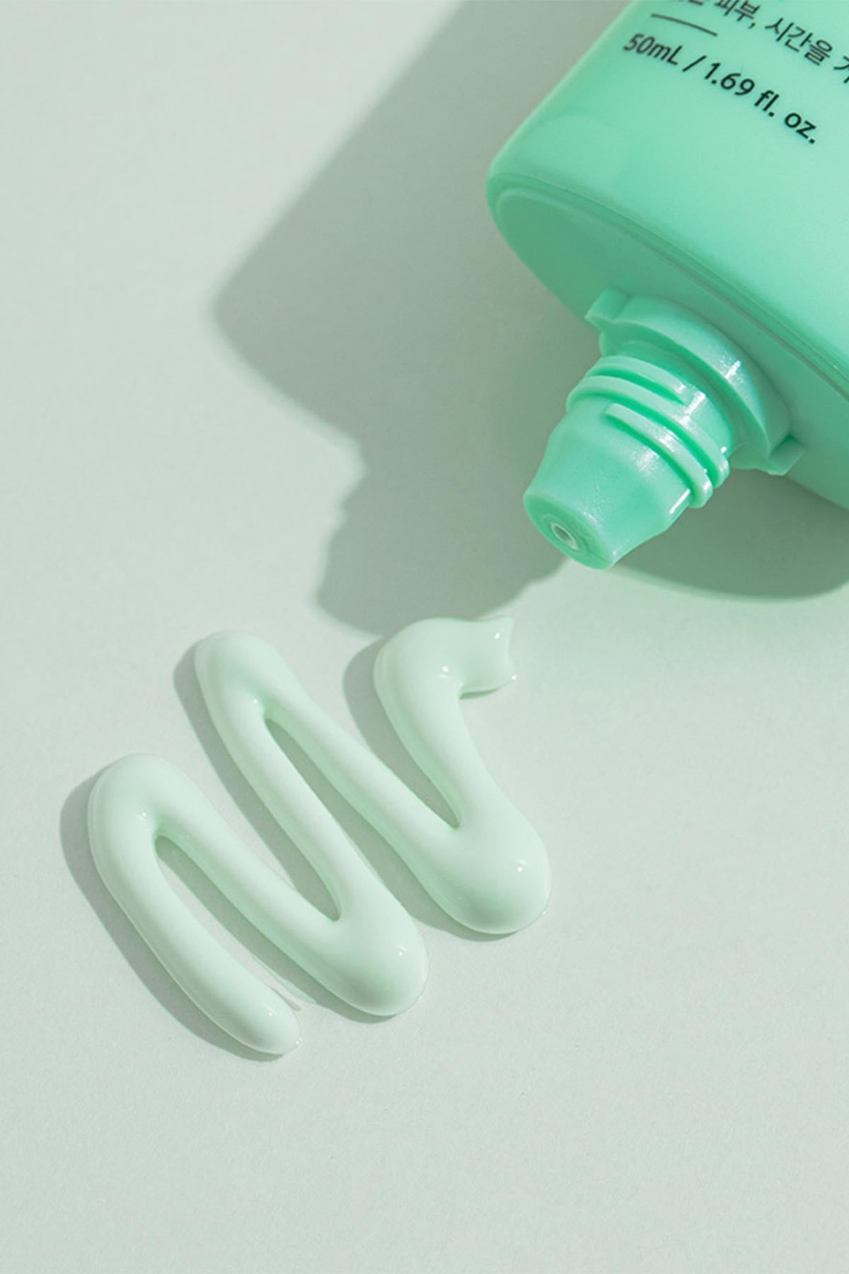 Benton-Benton Air Fit Uv Defense Sun Cream Spf50+ Pa++++ 50ml Vegan Cica Güneş Kremi-Güneş Koruyucu-2-Milagron.com