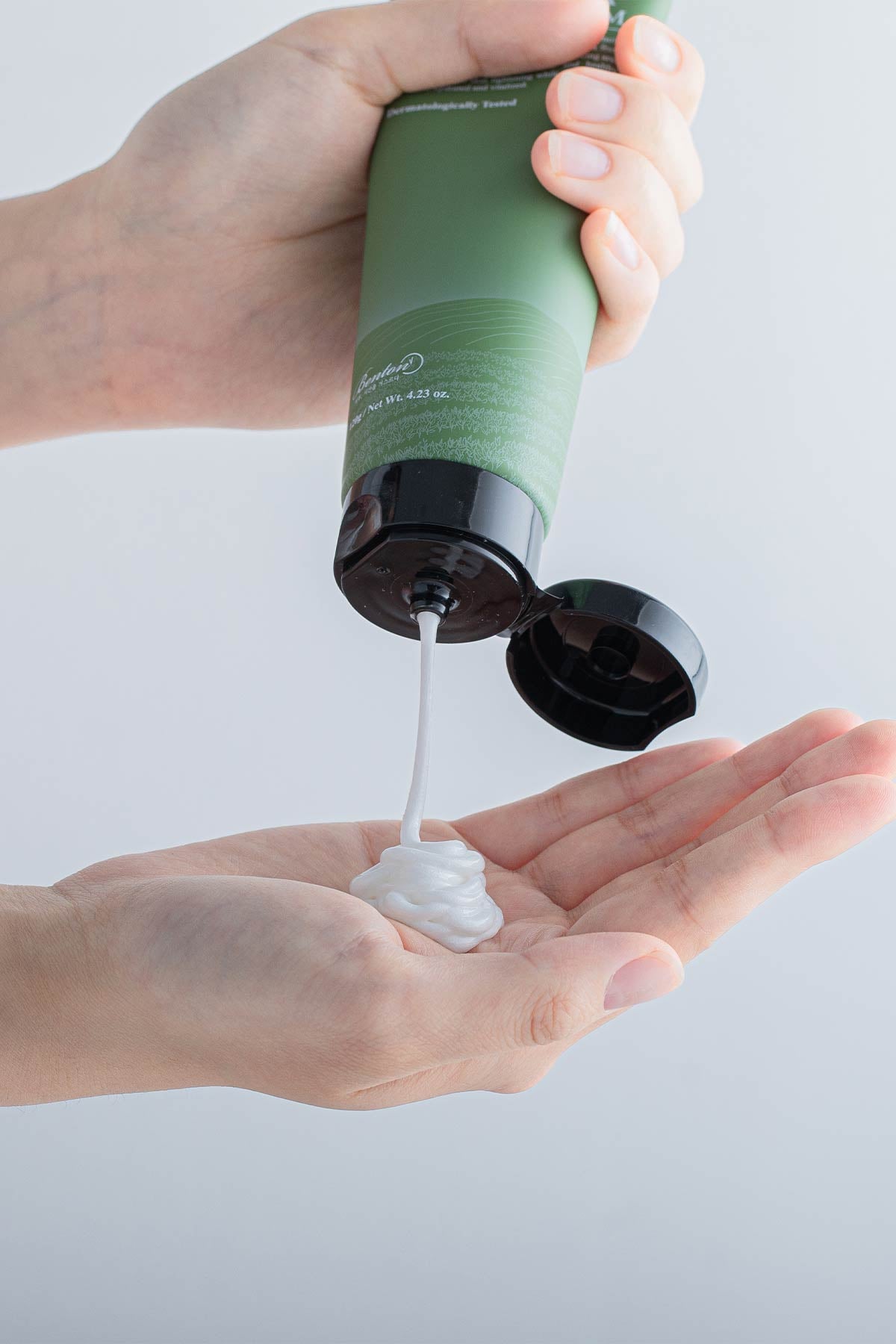 Benton-Benton Deep Green Tea Cleansing Foam 120g Yeşil Çay Temizleyici-Yüz Temizleme Köpüğü-3-Milagron.com