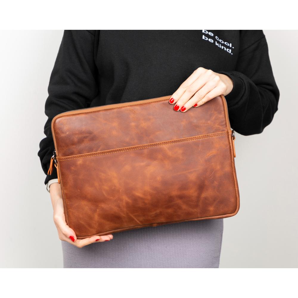 Bloominbag-Bloom Sleeve Leeds 16" Cognac Brown Hakiki Deri Laptop & Tablet Kılıfı-5-Milagron.com