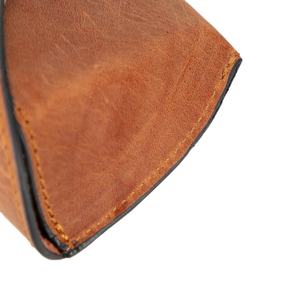 Bloominbag-Capri Saddle Brown Hakiki Deri Gözlük Kılıfı-5-Milagron.com