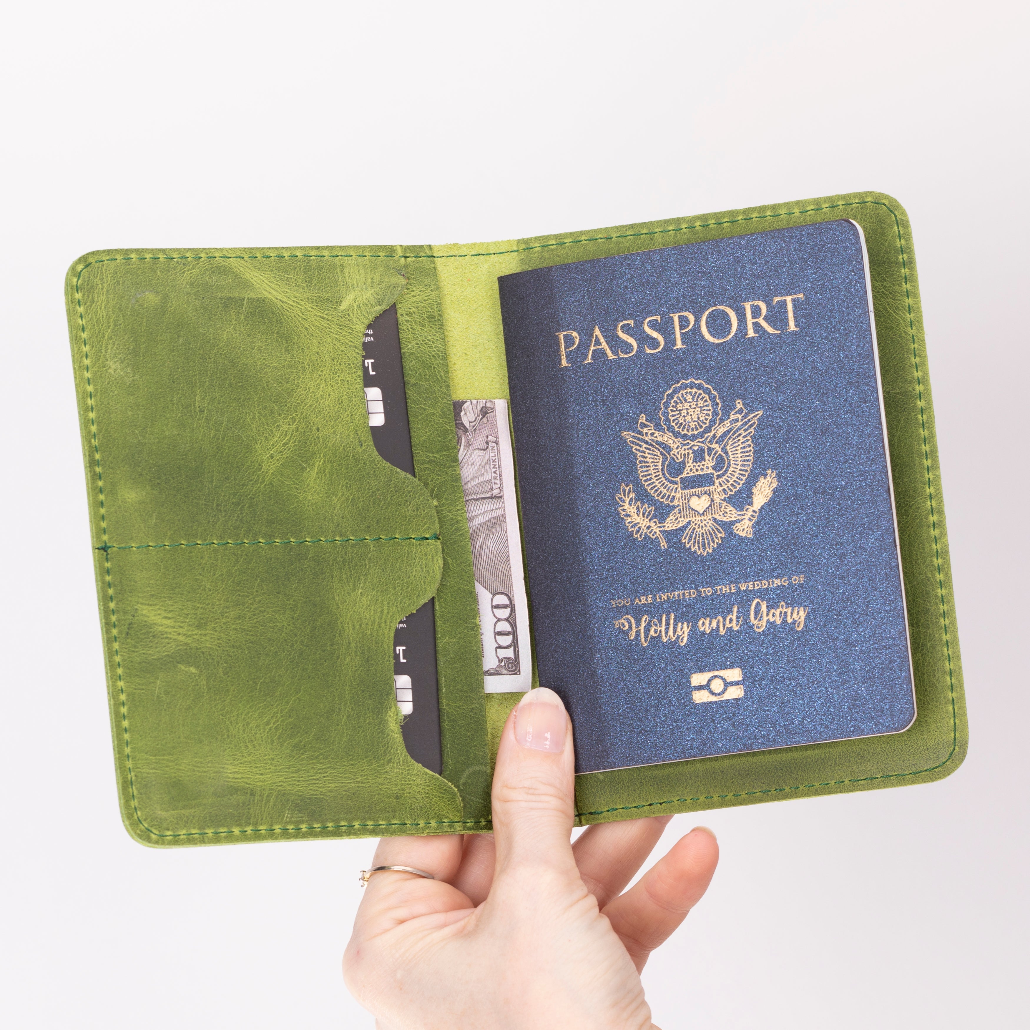 Bloominbag-Viaggio Voyager Olive Chic Deri Pasaport Ve Kart Kılıfı-2-Milagron.com