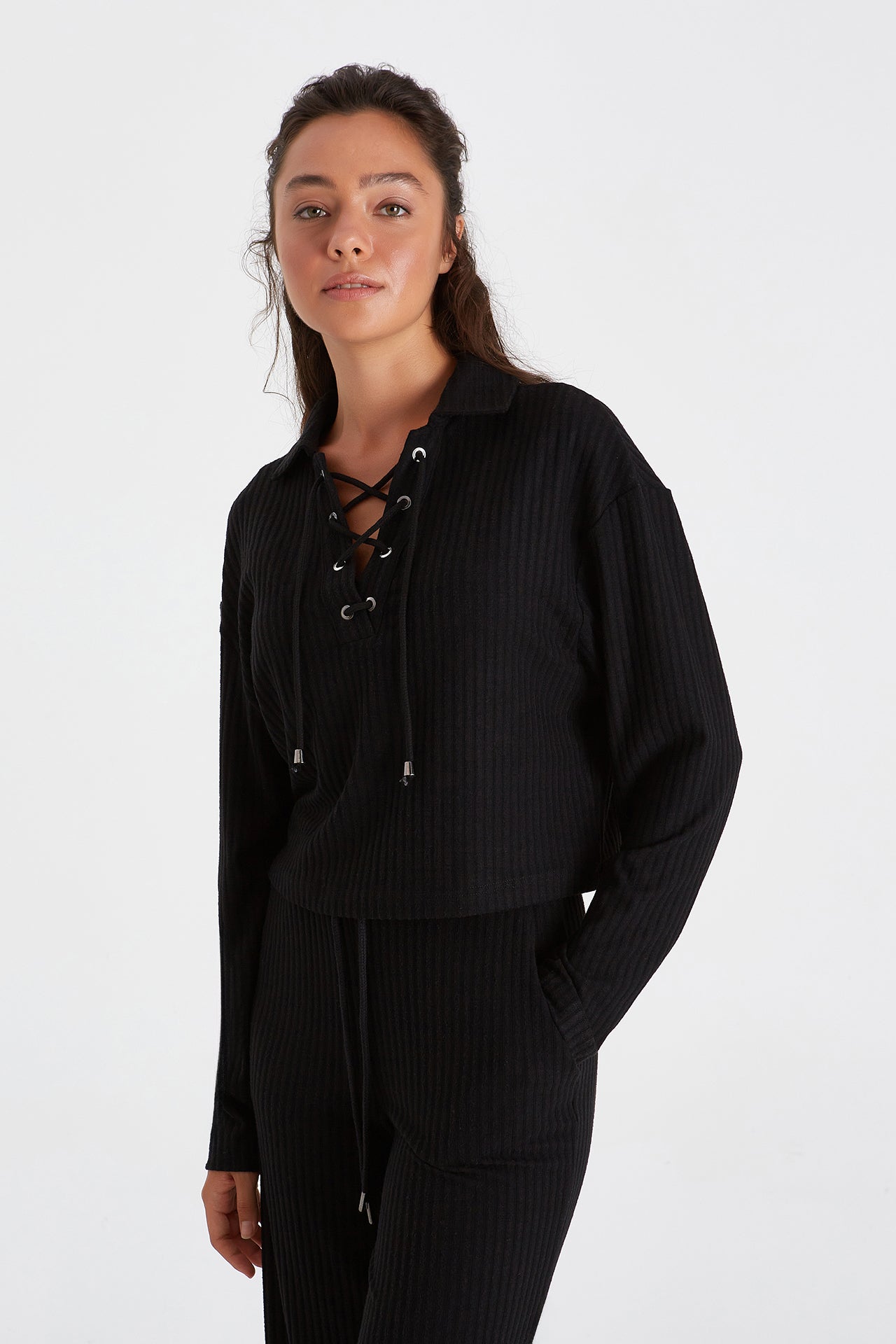 Boboist-Boboist Eva Sweatshirt Eva Bağcık Detaylı Sweatshirt-Sweatshirt-2-Milagron.com