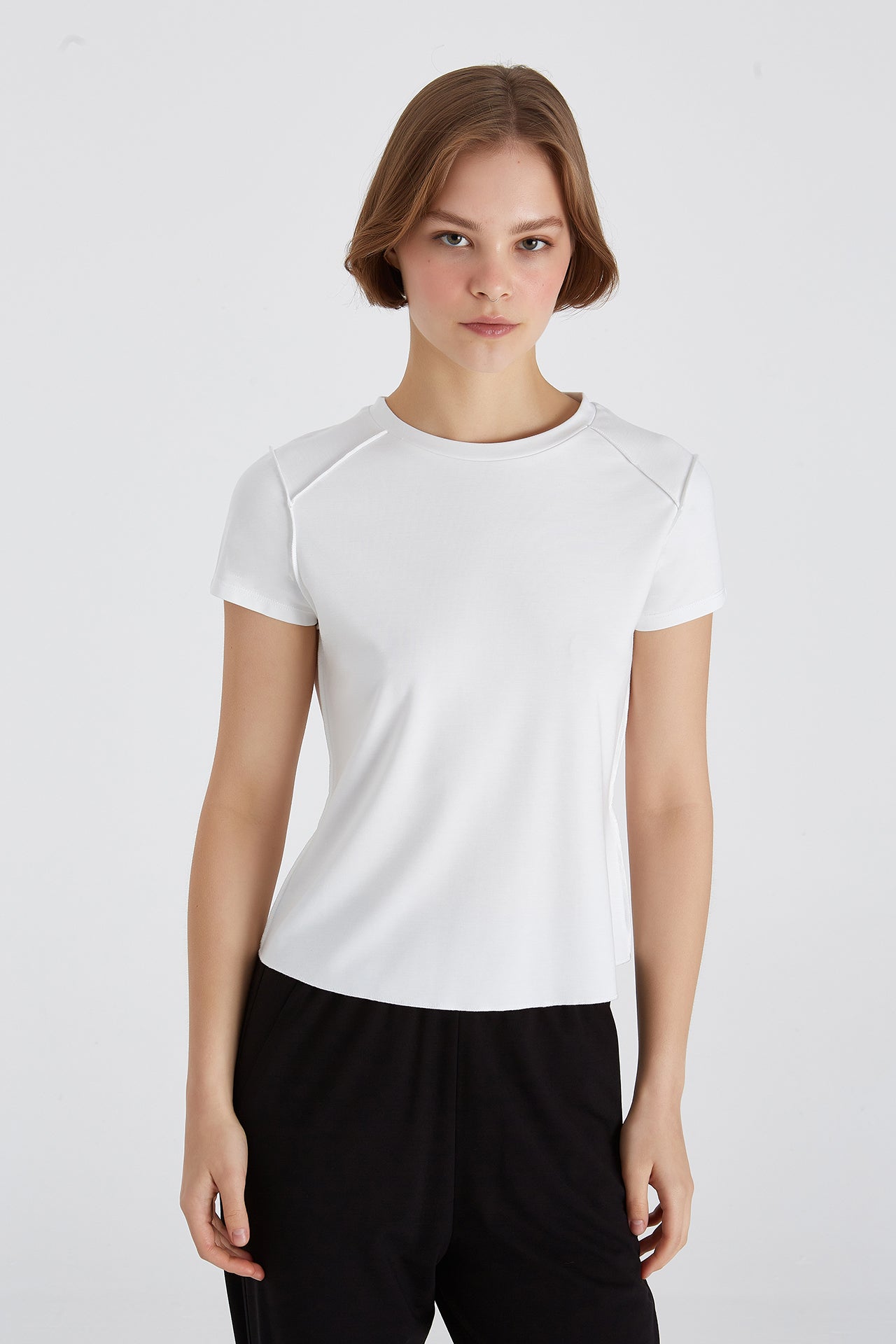 Boboist-Cecile Tshirt Cecile Dikiş Detaylı Tshirt-T-Shirts-1-Milagron.com