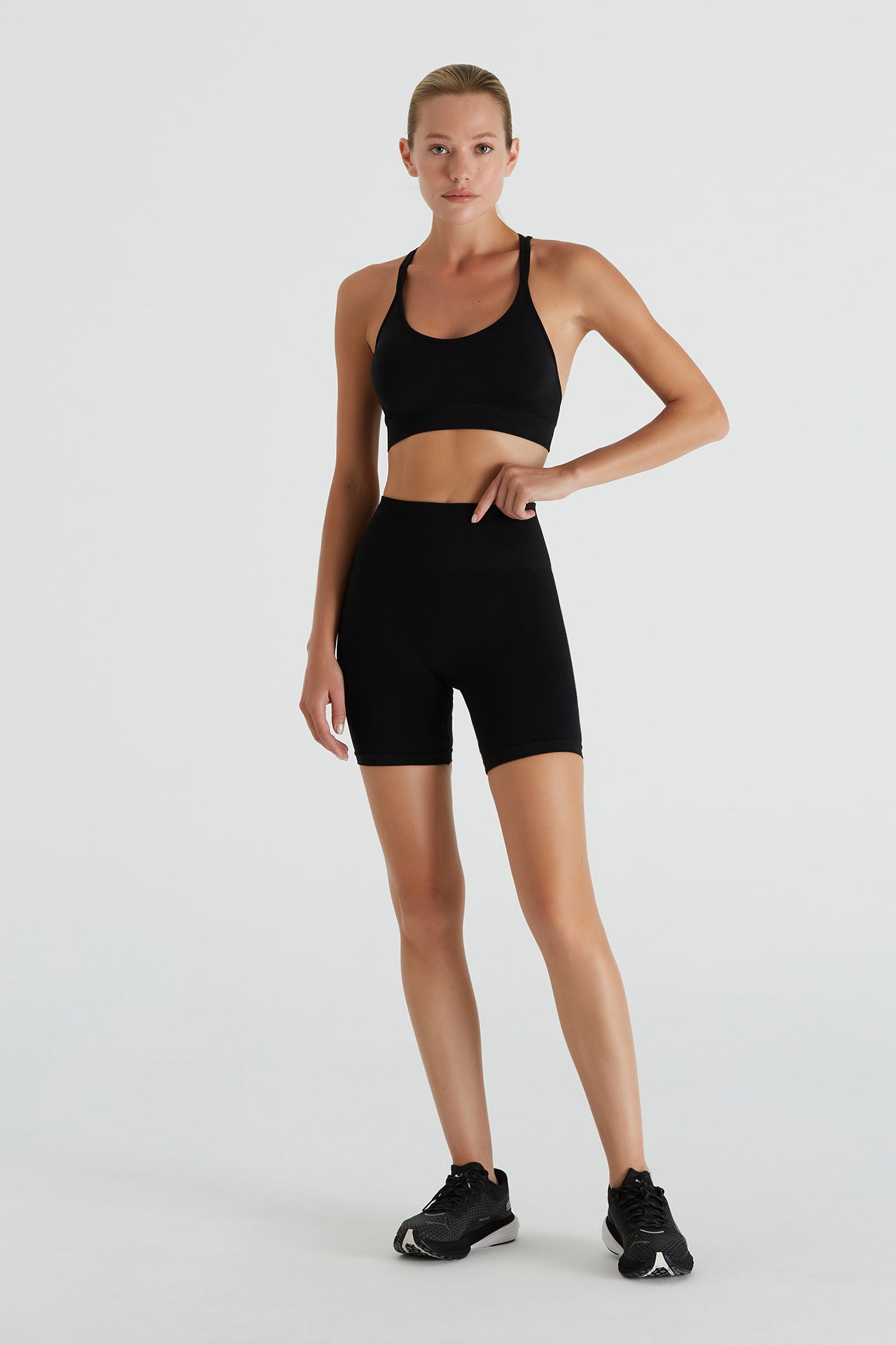 Boboist-Ruby Yüksek Bel Dikişsiz Şort Tayt-Tayt-4-Milagron.com