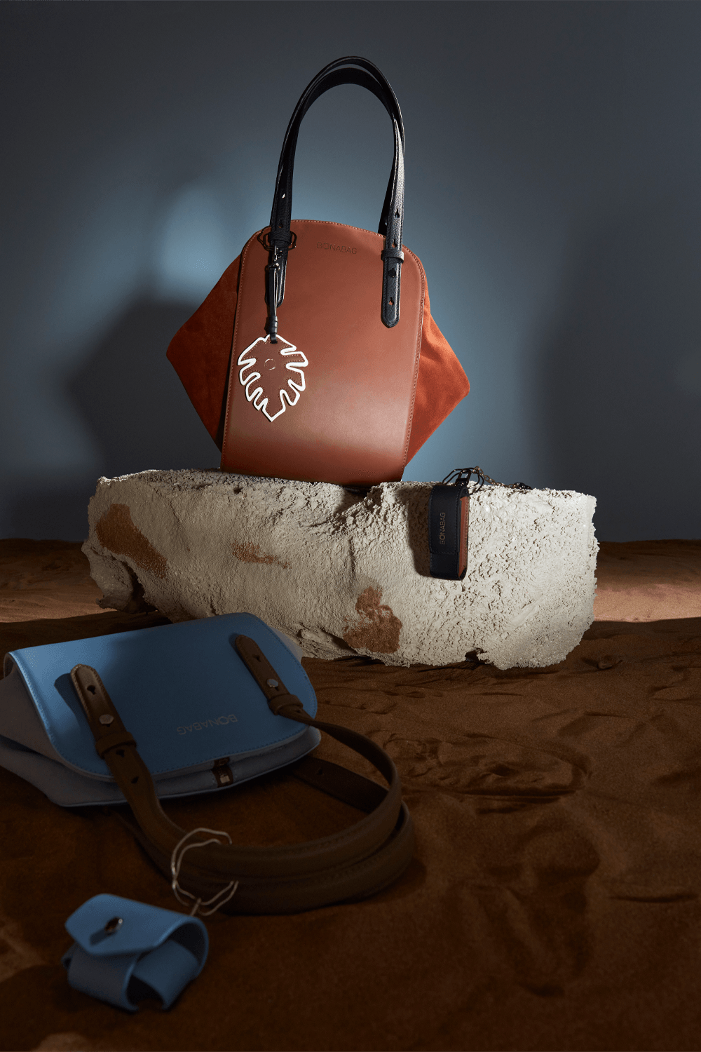 Bonabag-Holder Leaf-Çanta Aksesuarları-3-Milagron.com