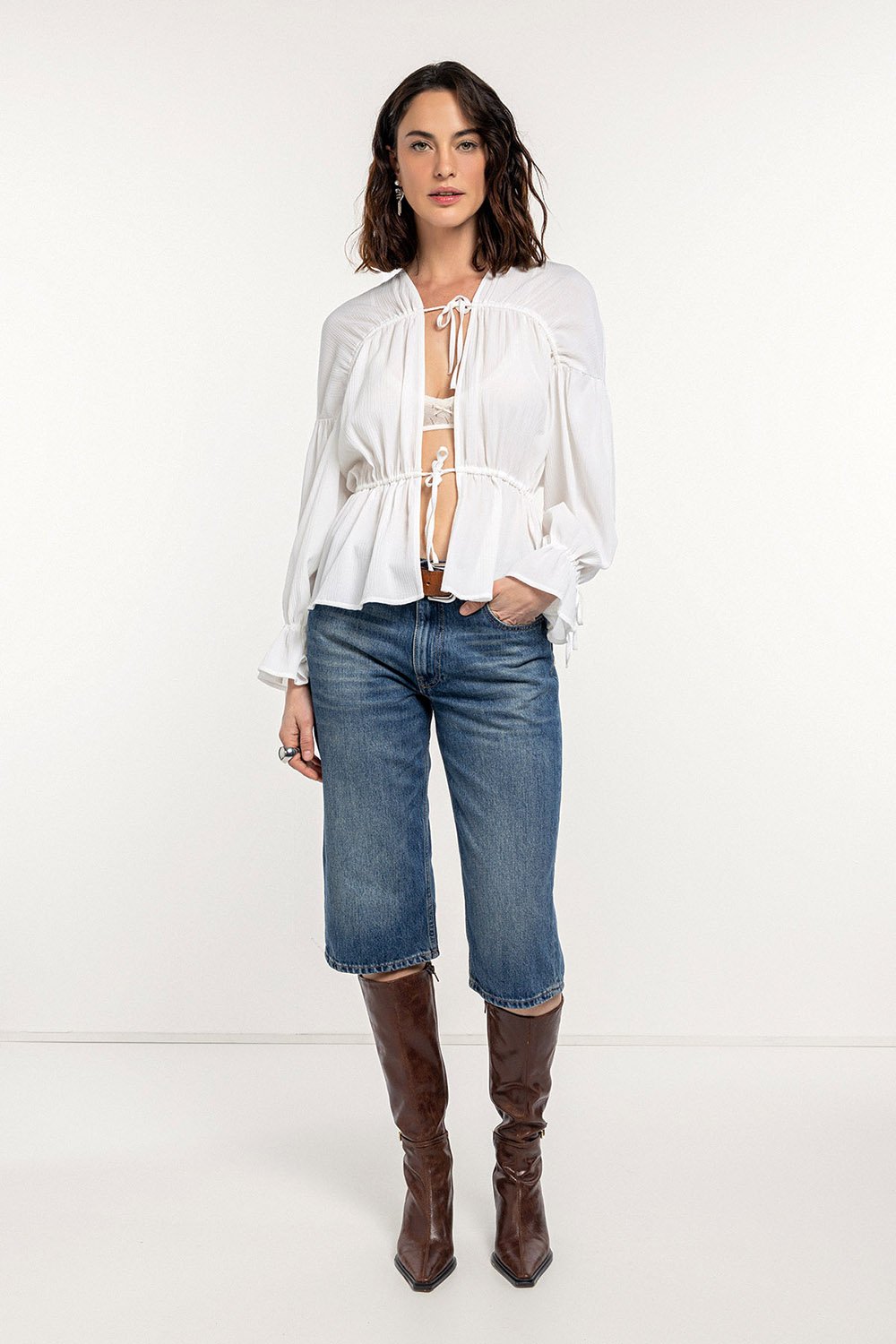 Boneqa Barcelona-Bağcıklı & Büzgülü Beyaz Bluz-Bluz-5-Milagron.com