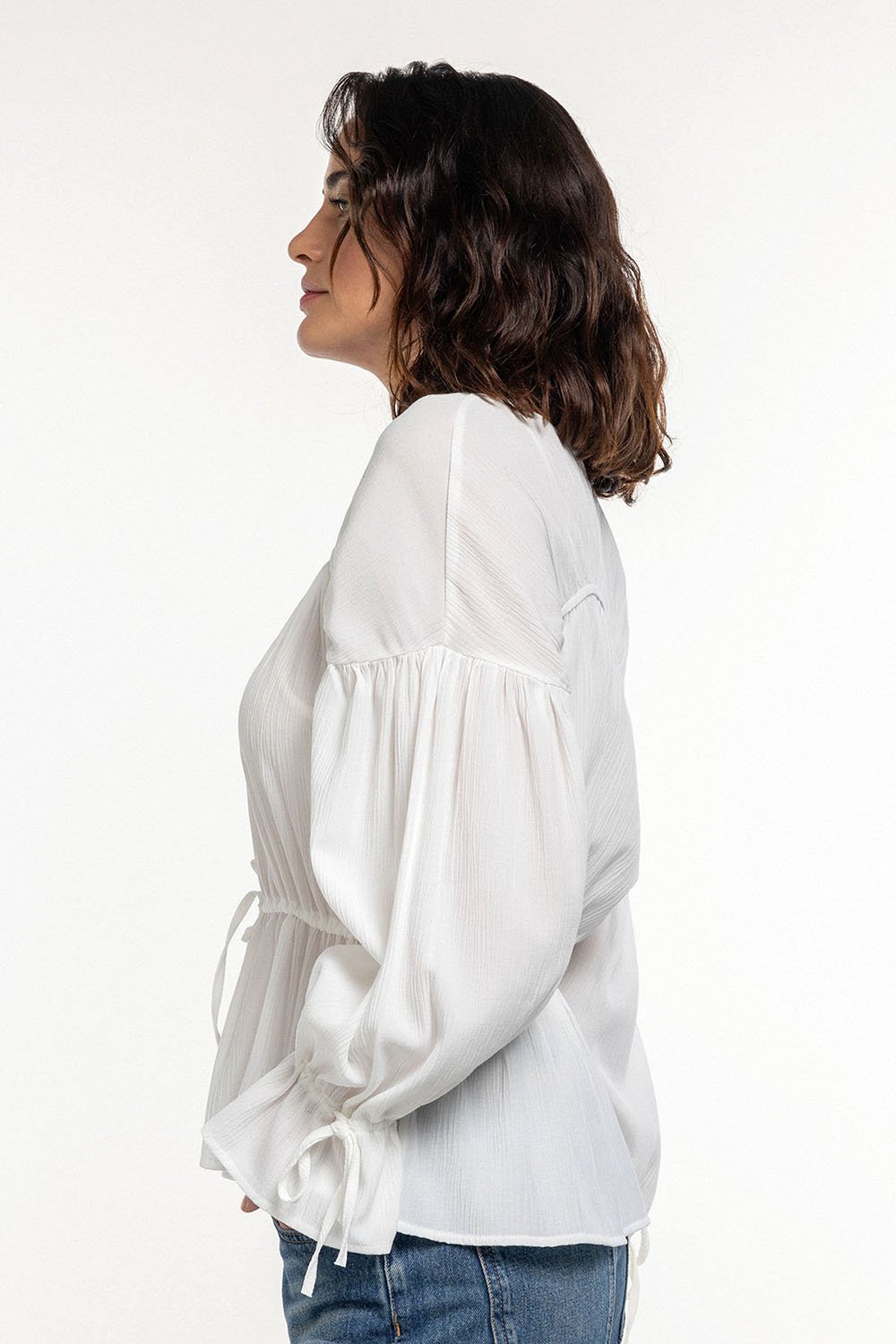 Boneqa Barcelona-Bağcıklı & Büzgülü Beyaz Bluz-Bluz-6-Milagron.com