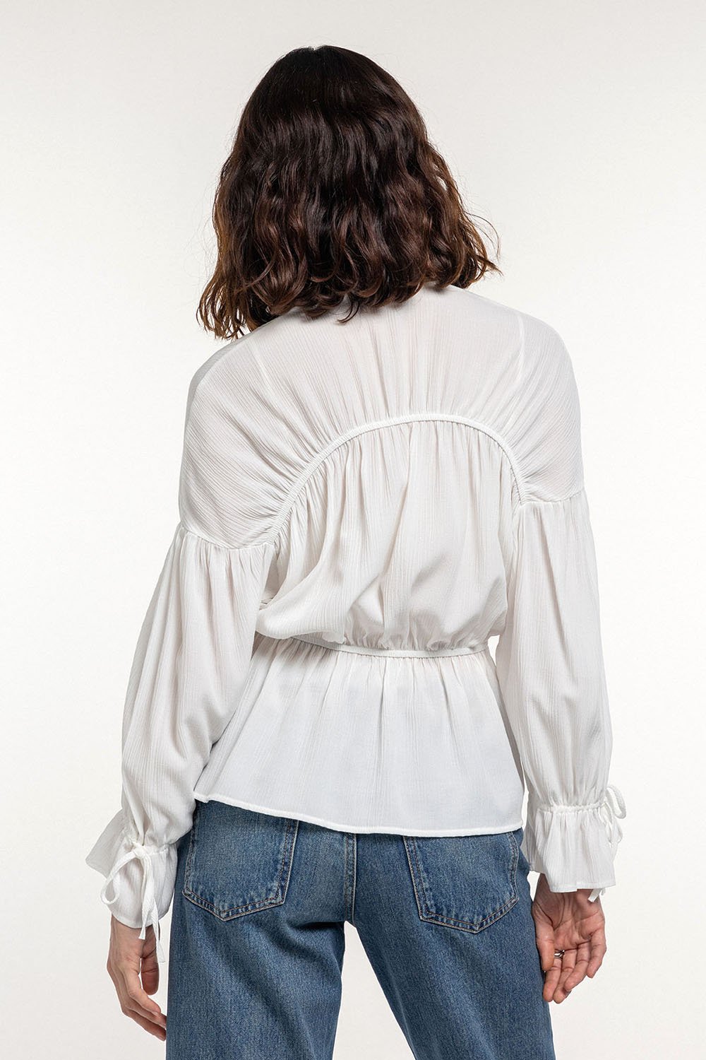 Boneqa Barcelona-Bağcıklı & Büzgülü Beyaz Bluz-Bluz-7-Milagron.com