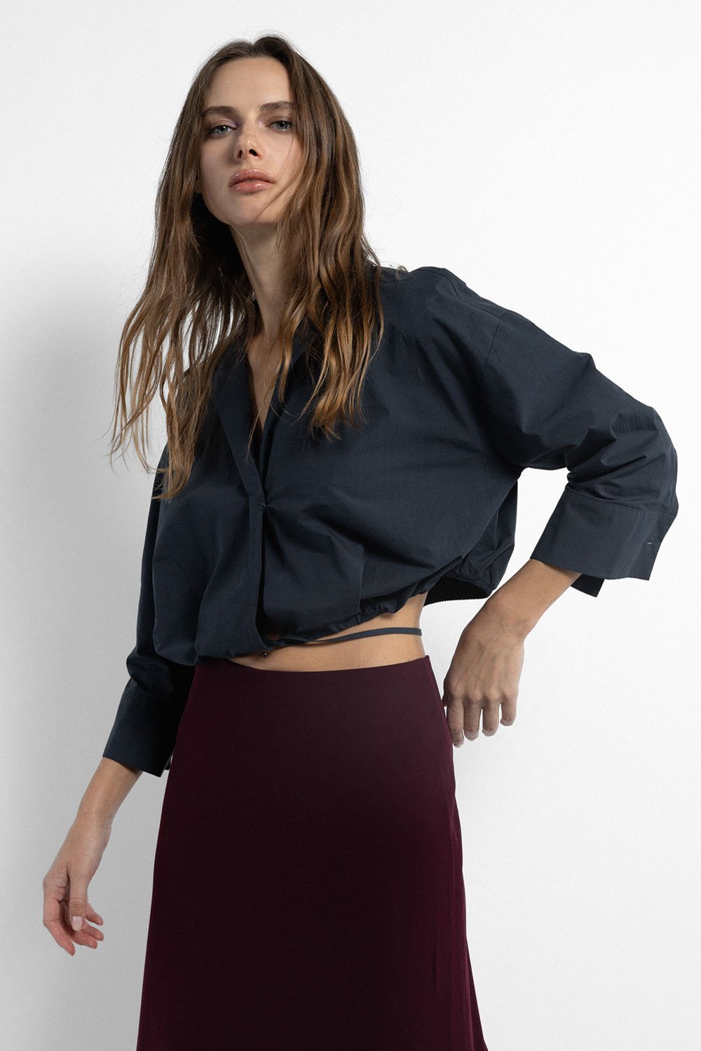 Boneqa Barcelona-Belden Bağlı Crop Gömlek-Gömlek-3-Milagron.com