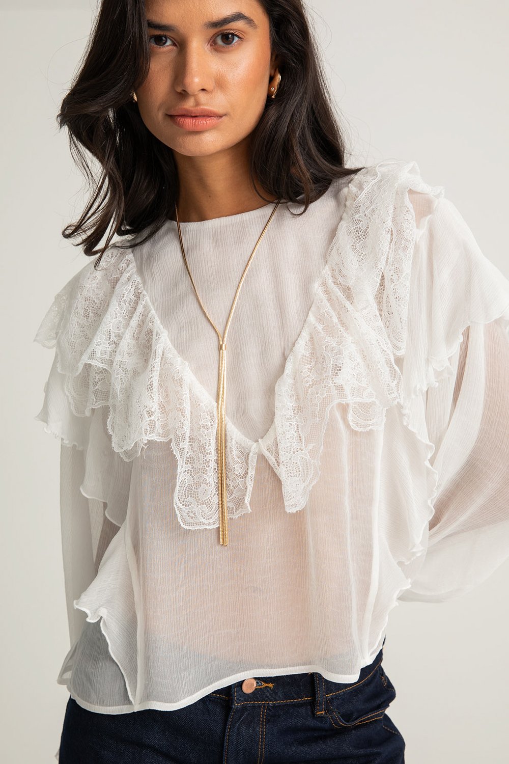 Boneqa Barcelona-Dantel Detaylı Derin V Yaka Gömlek-Gömlek-1-Milagron.com