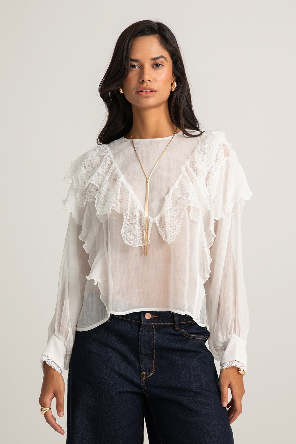 Boneqa Barcelona-Dantel Detaylı Derin V Yaka Gömlek-Gömlek-4-Milagron.com