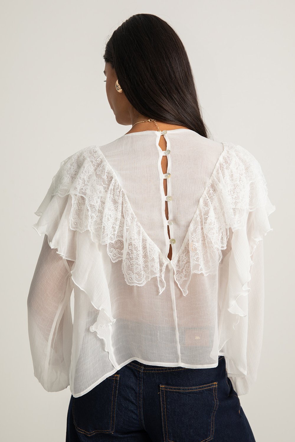 Boneqa Barcelona-Dantel Detaylı Derin V Yaka Gömlek-Gömlek-7-Milagron.com