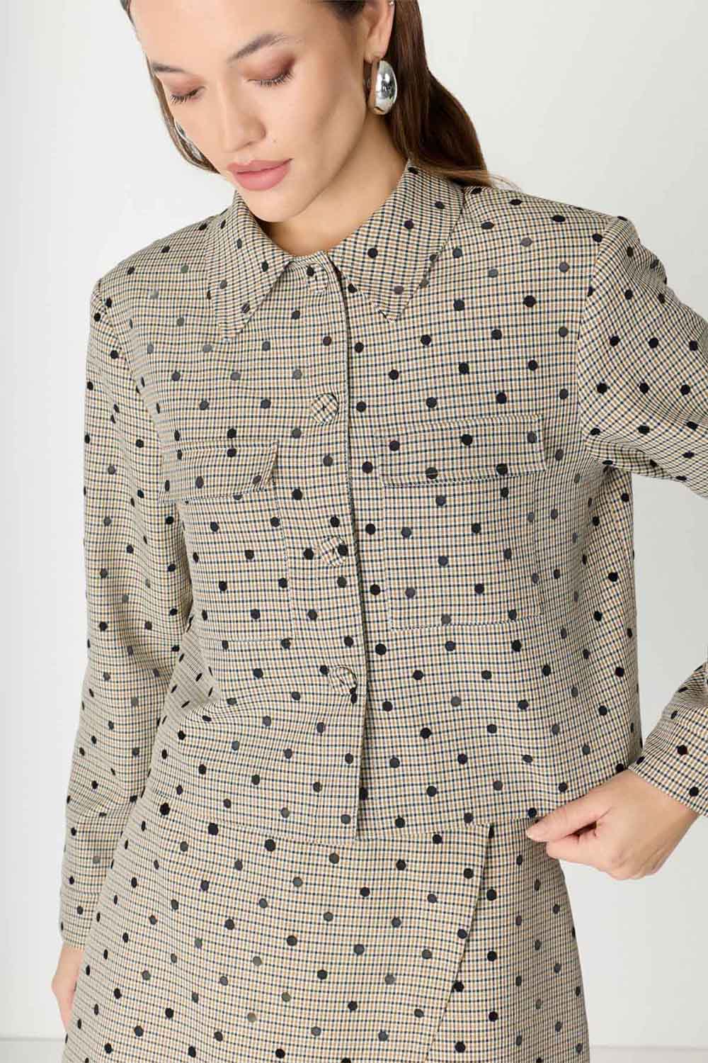 Desenli Cep Detaylı Crop Ceket - 0